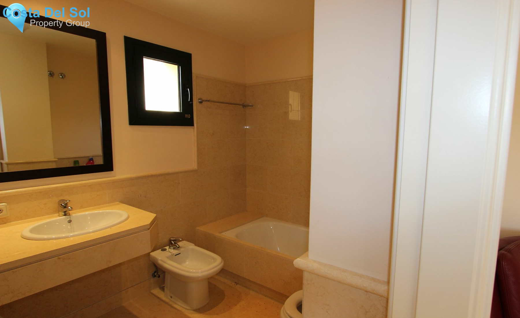 Ground Floor Apartment in Benahavís-1165626