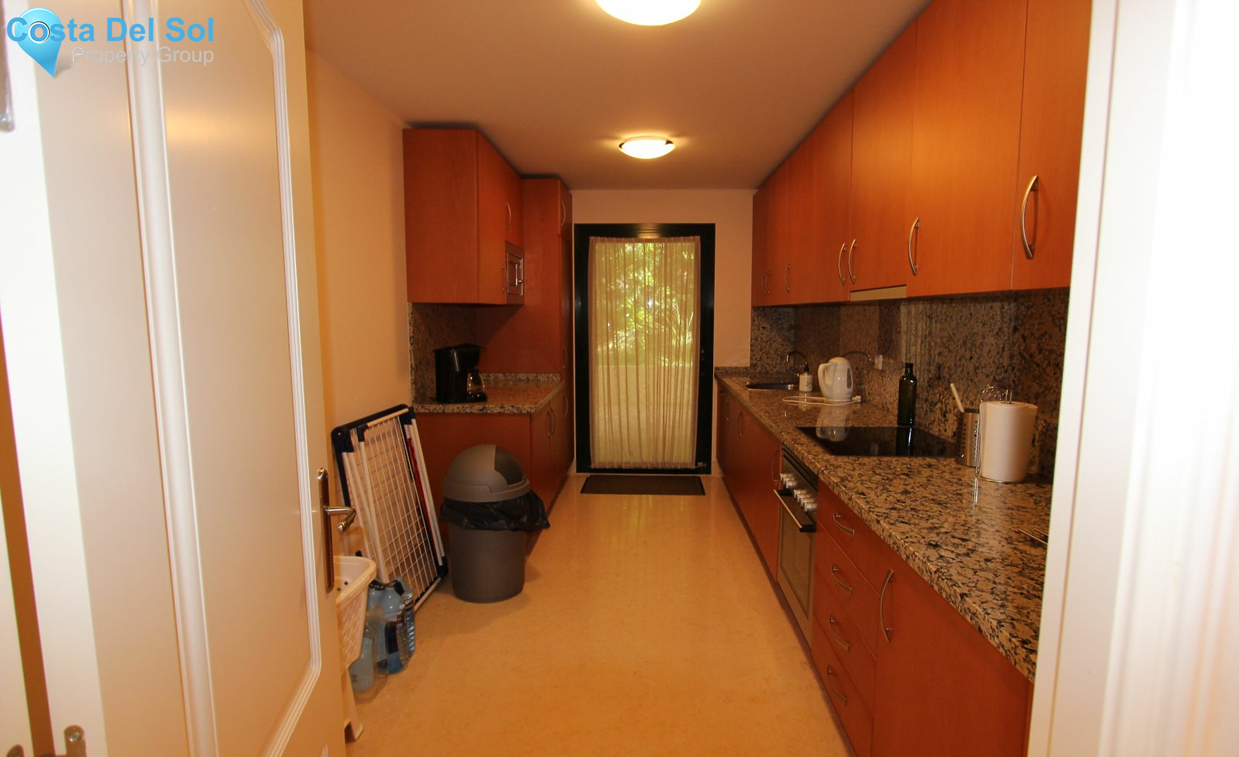 Ground Floor Apartment in Benahavís-1170980