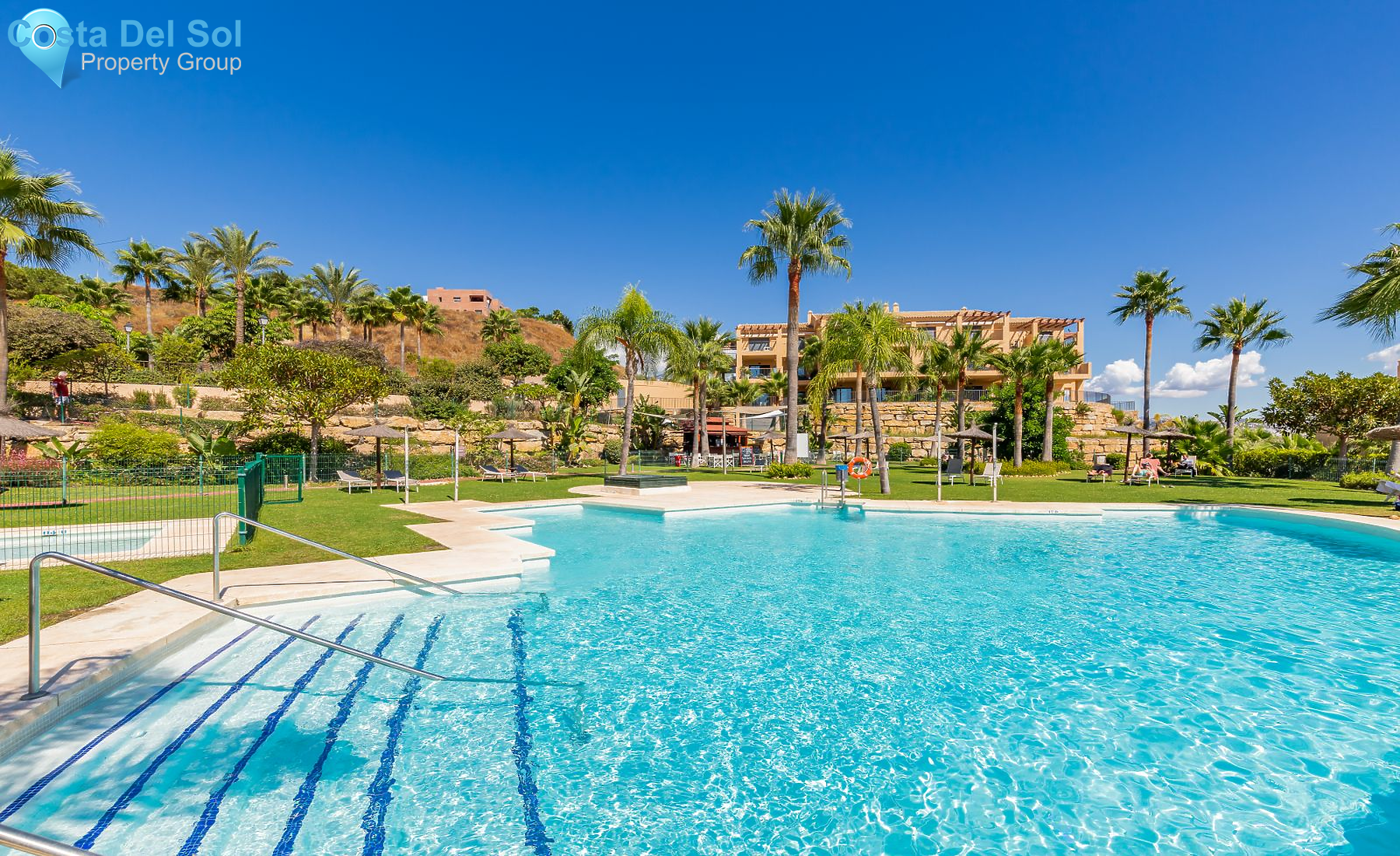 Ground Floor Apartment in Benahavís-1174904