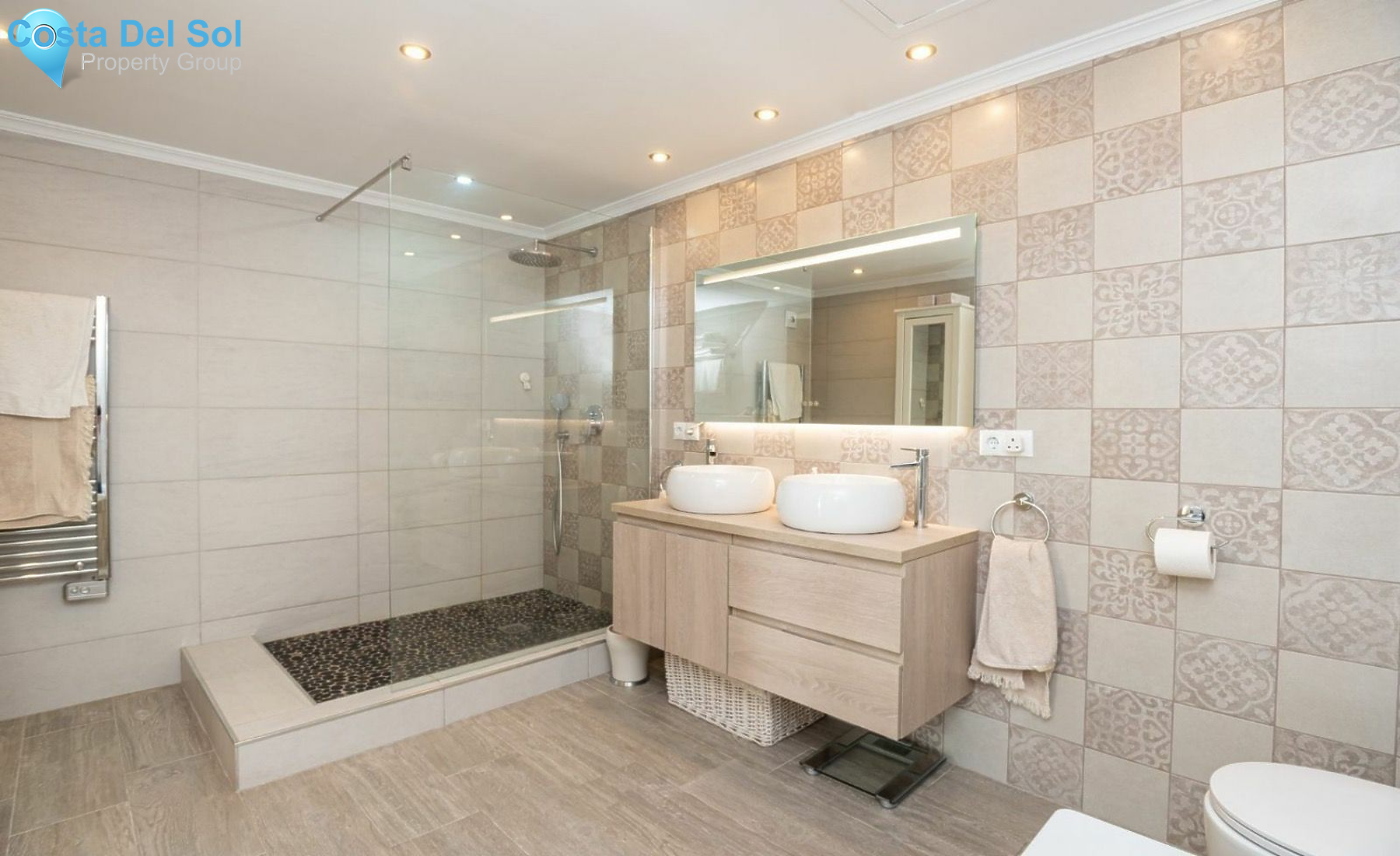 Ground Floor Apartment in Benahavís-1217387