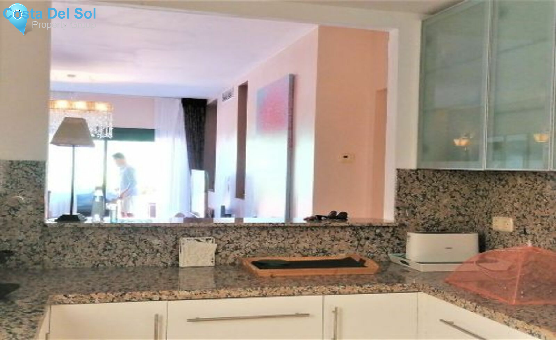 Ground Floor Apartment in Benahavís-1221683