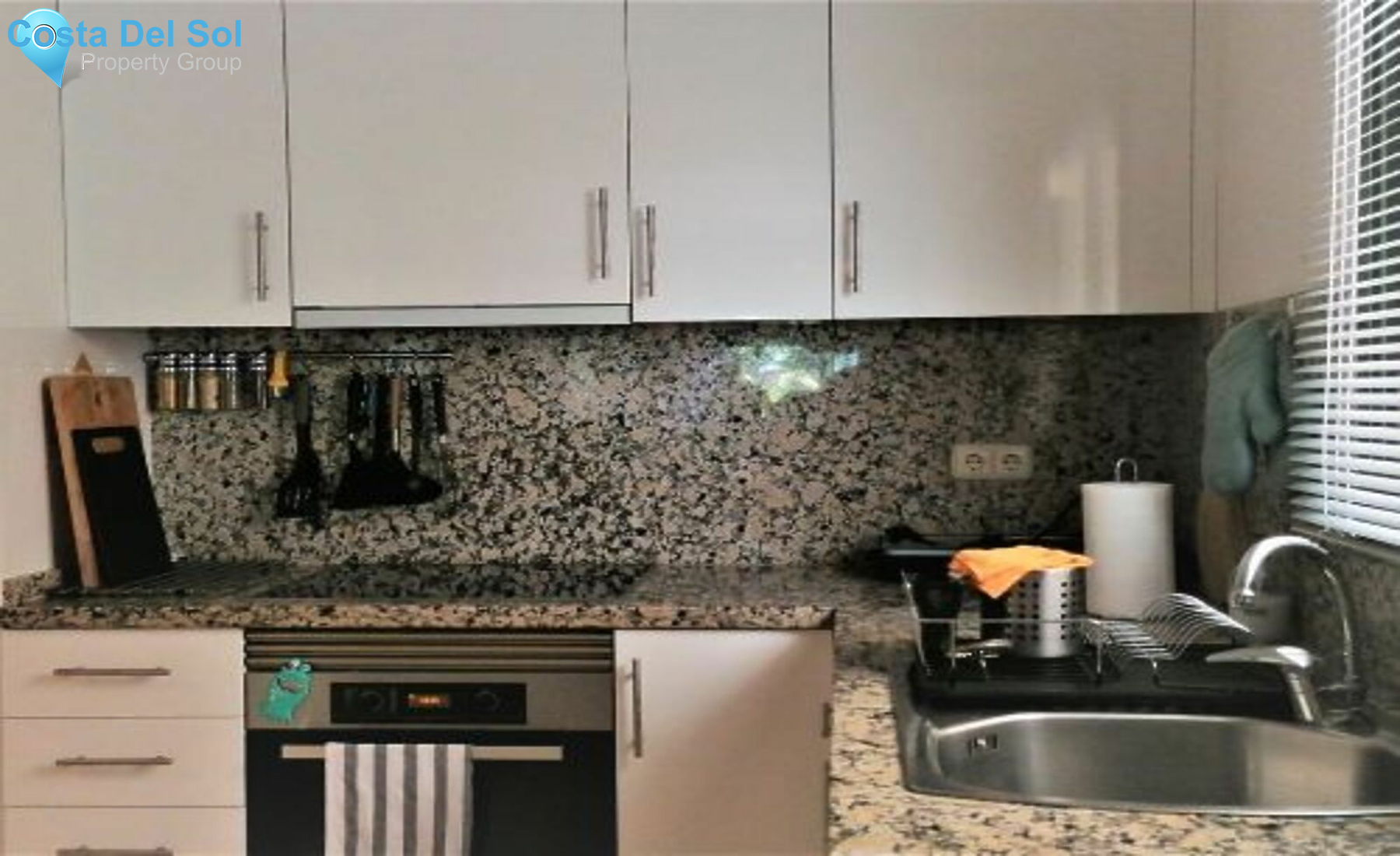 Ground Floor Apartment in Benahavís-1221685