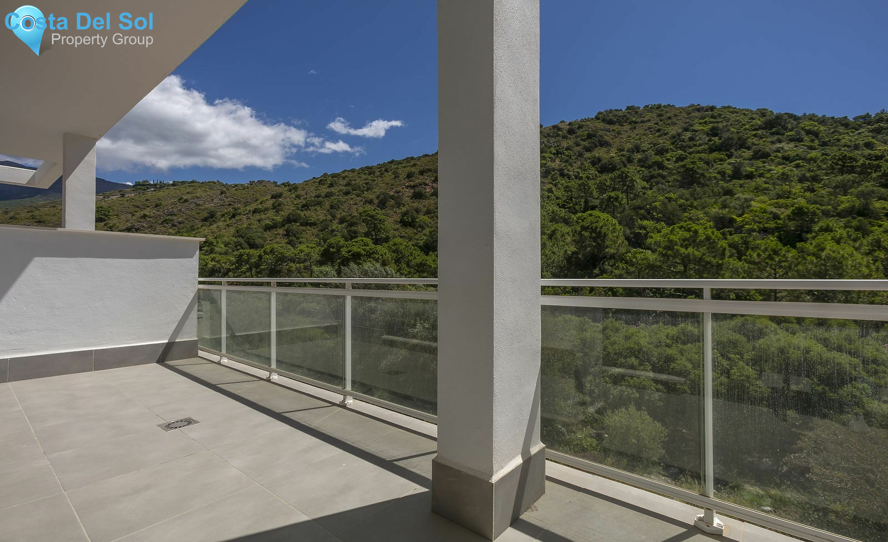 Ground Floor Apartment in Benahavís-1419313