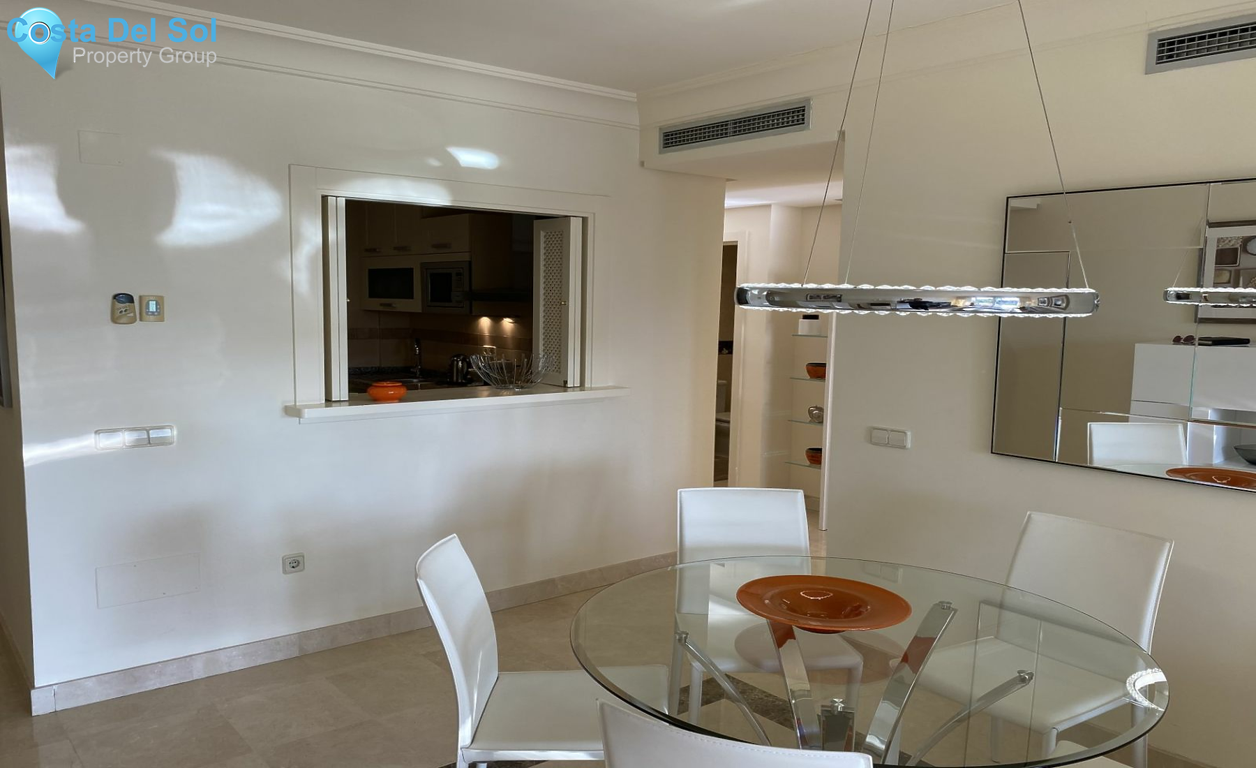 Ground Floor Apartment in Benahavís-1426420