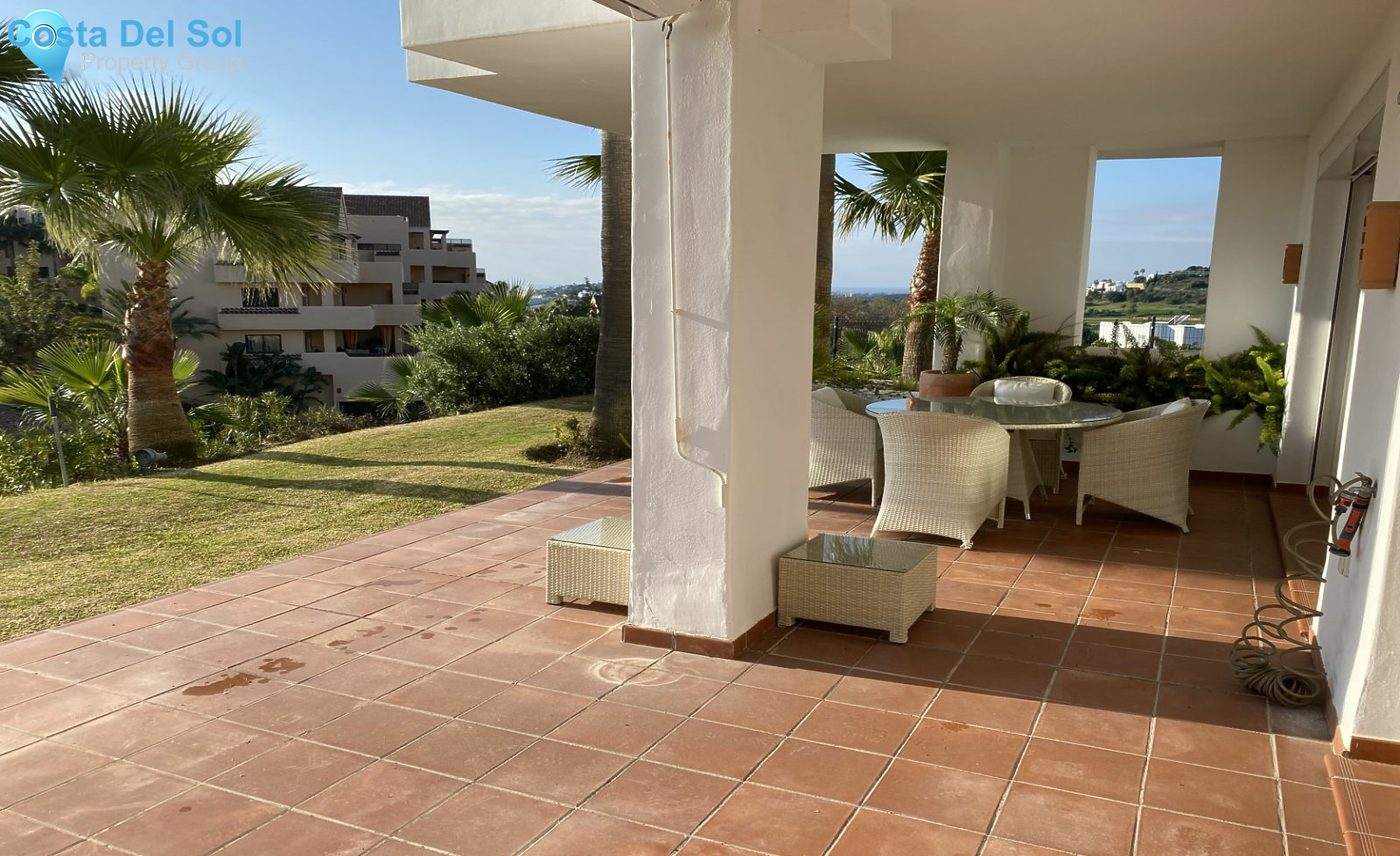Ground Floor Apartment in Benahavís-1426411