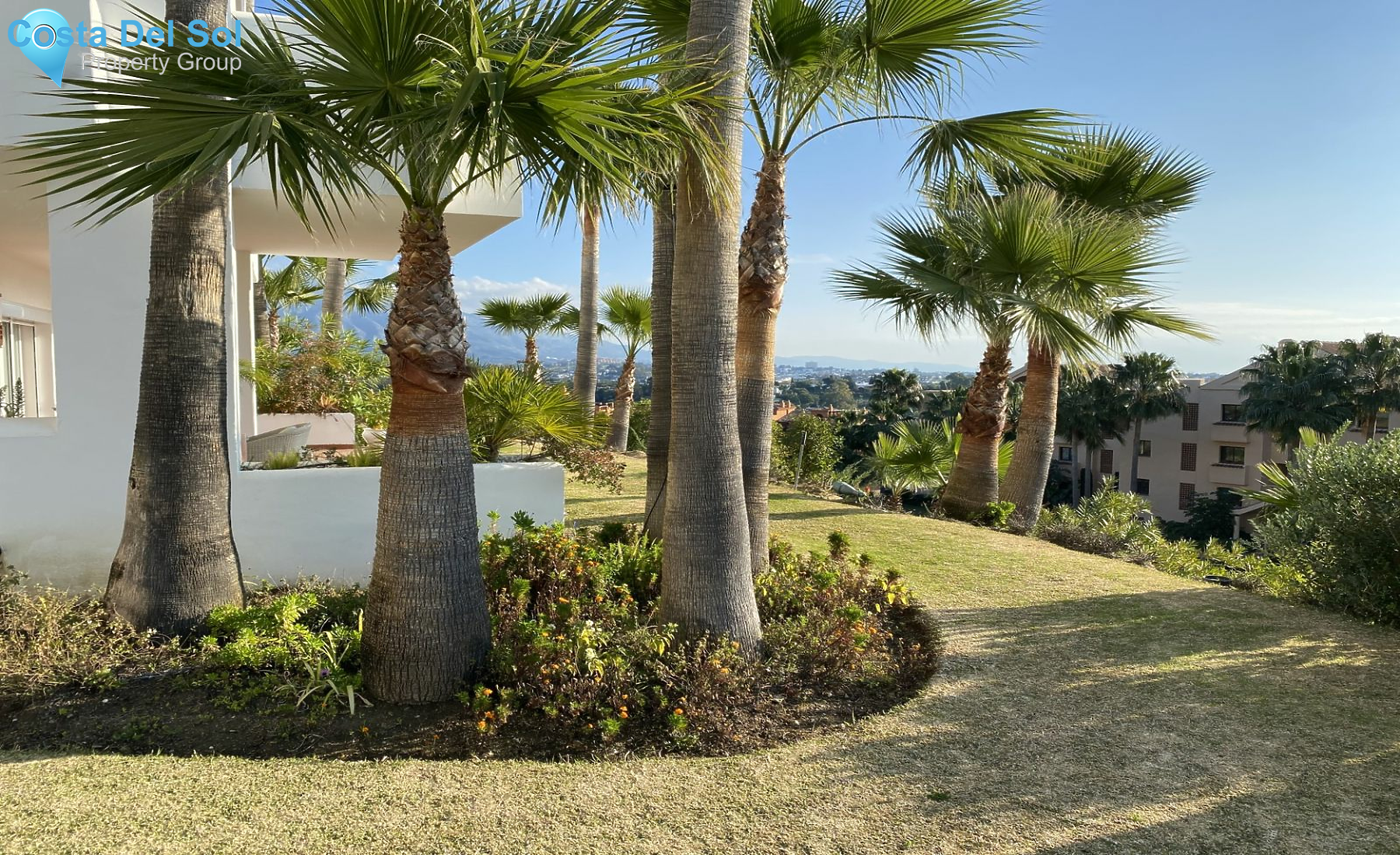 Ground Floor Apartment in Benahavís-1426413