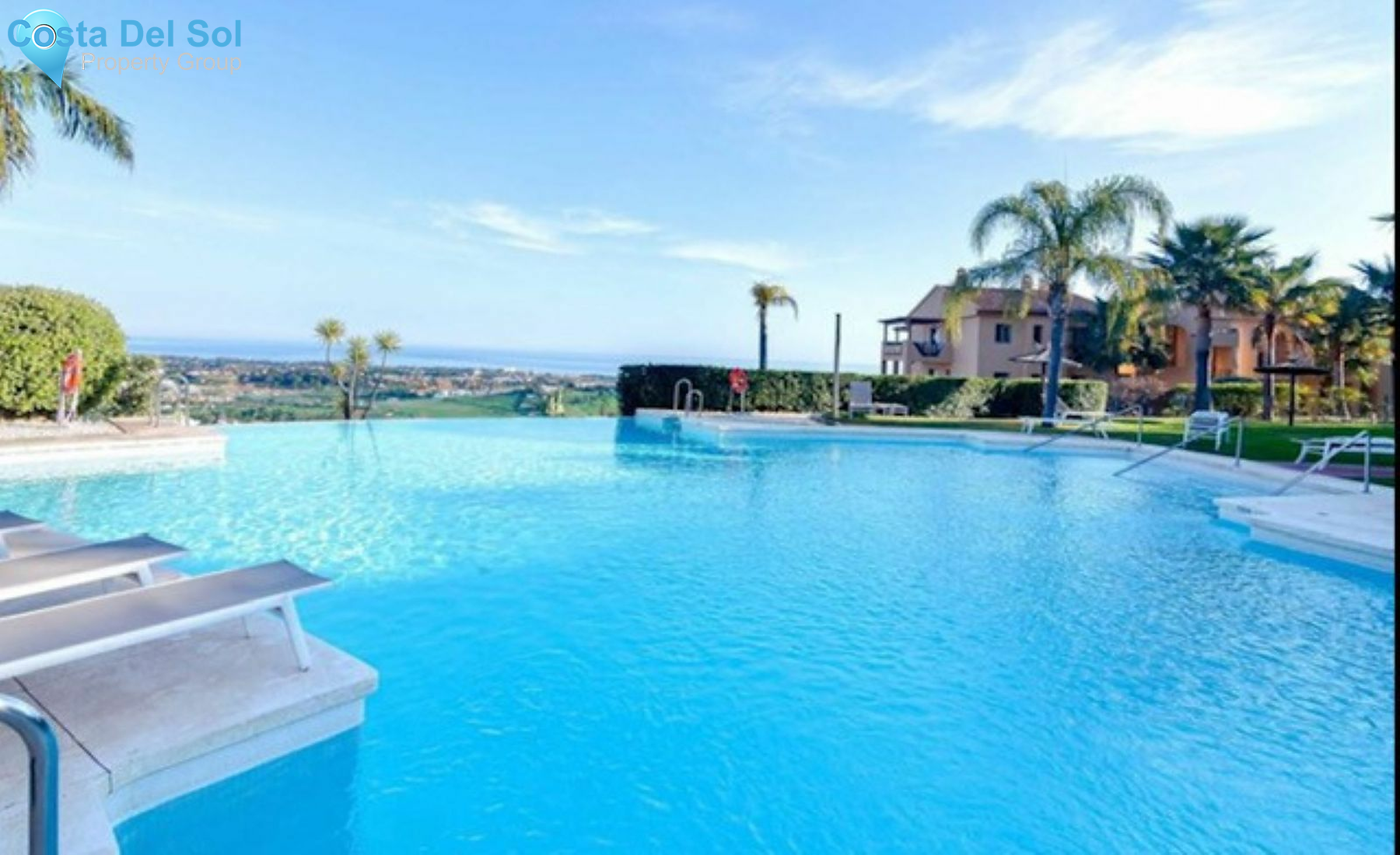 Ground Floor Apartment in Benahavís-1551549