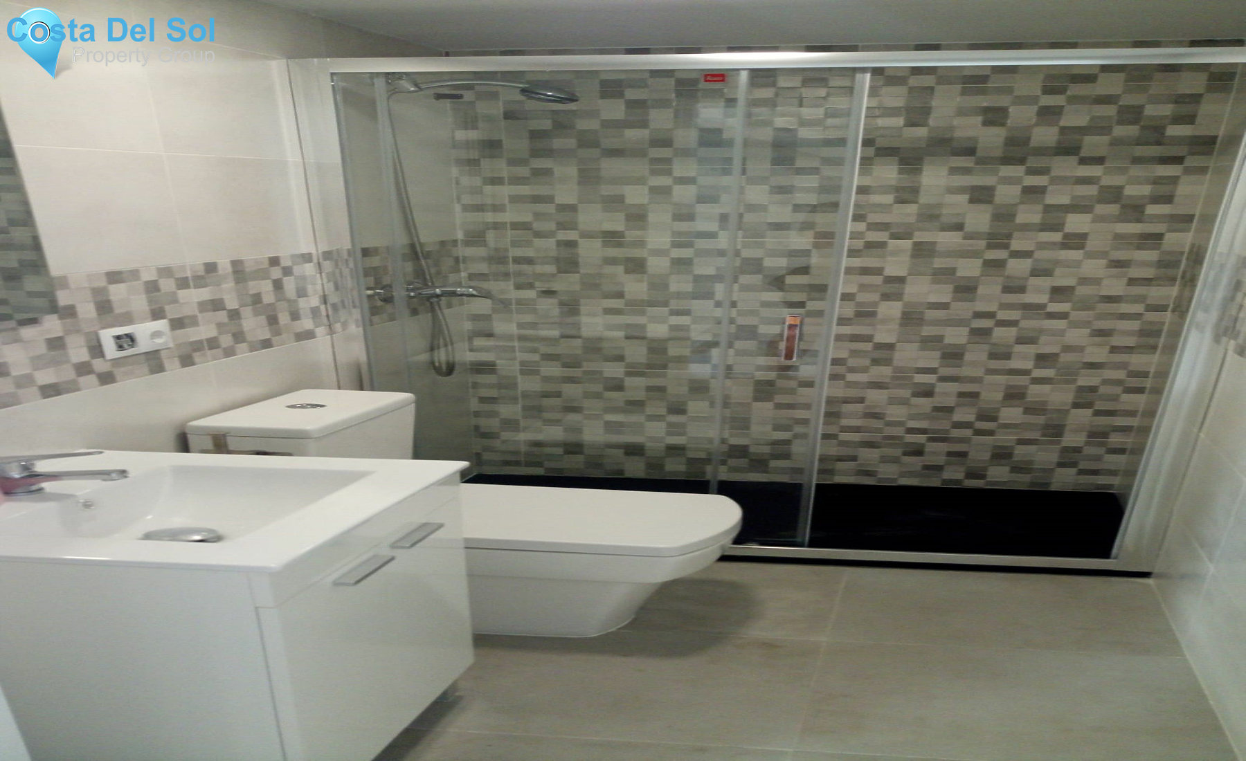 Ground Floor Apartment in Benalmadena Costa-1175757