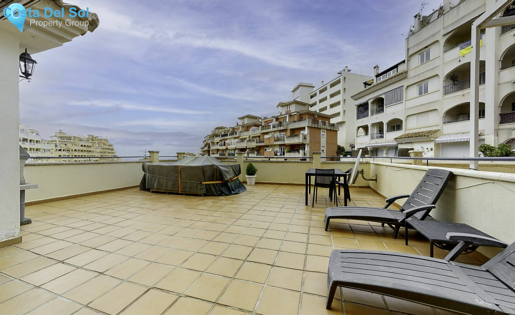 Middle Floor Apartment in Benalmadena Costa-1442391