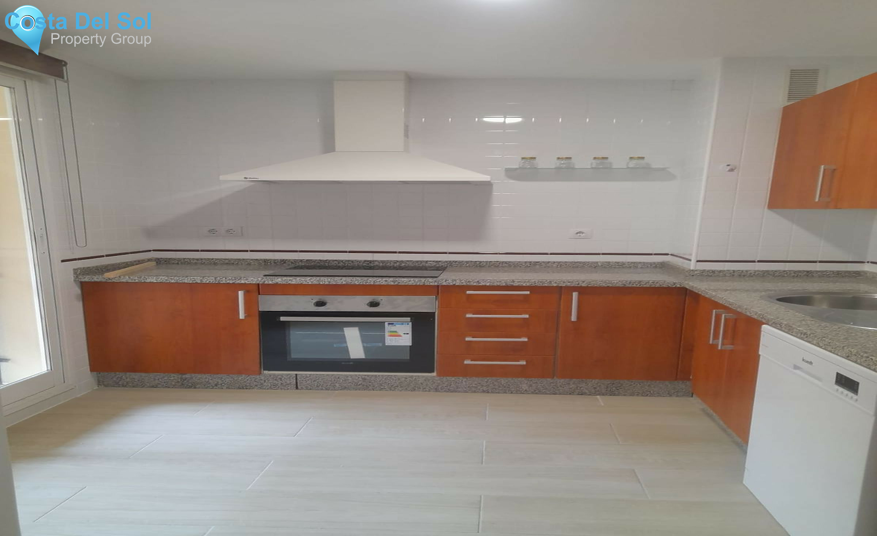 Middle Floor Apartment in Calahonda-1508778