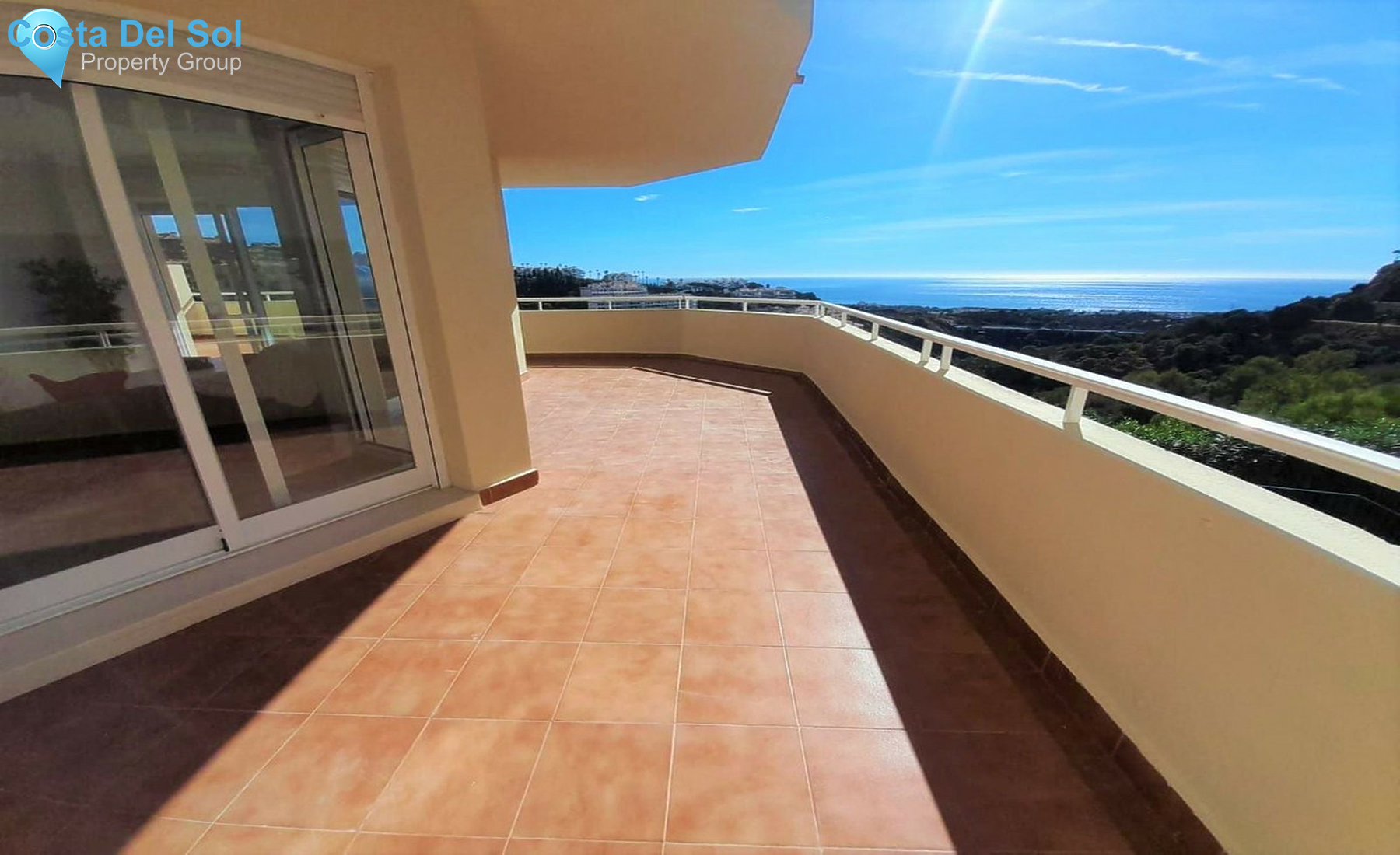 Middle Floor Apartment in Calahonda-1508764