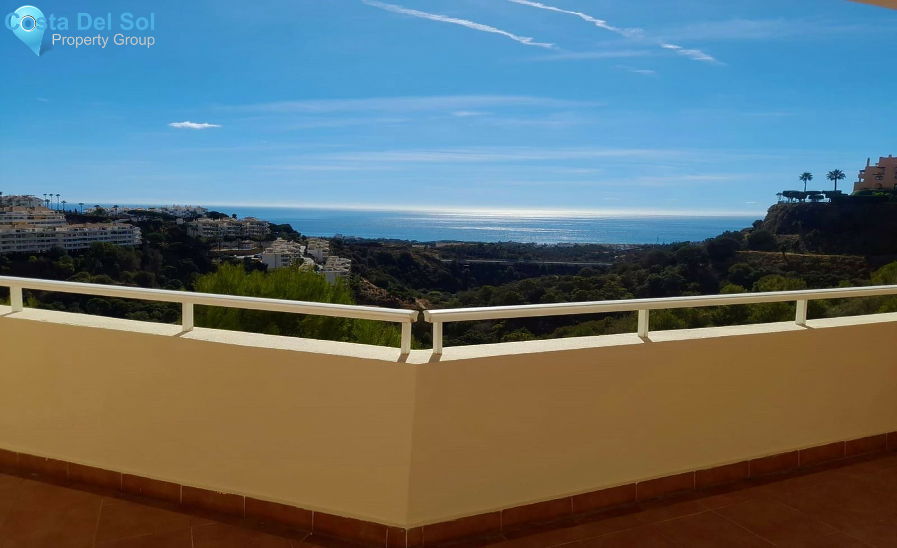 Middle Floor Apartment in Calahonda-1508766