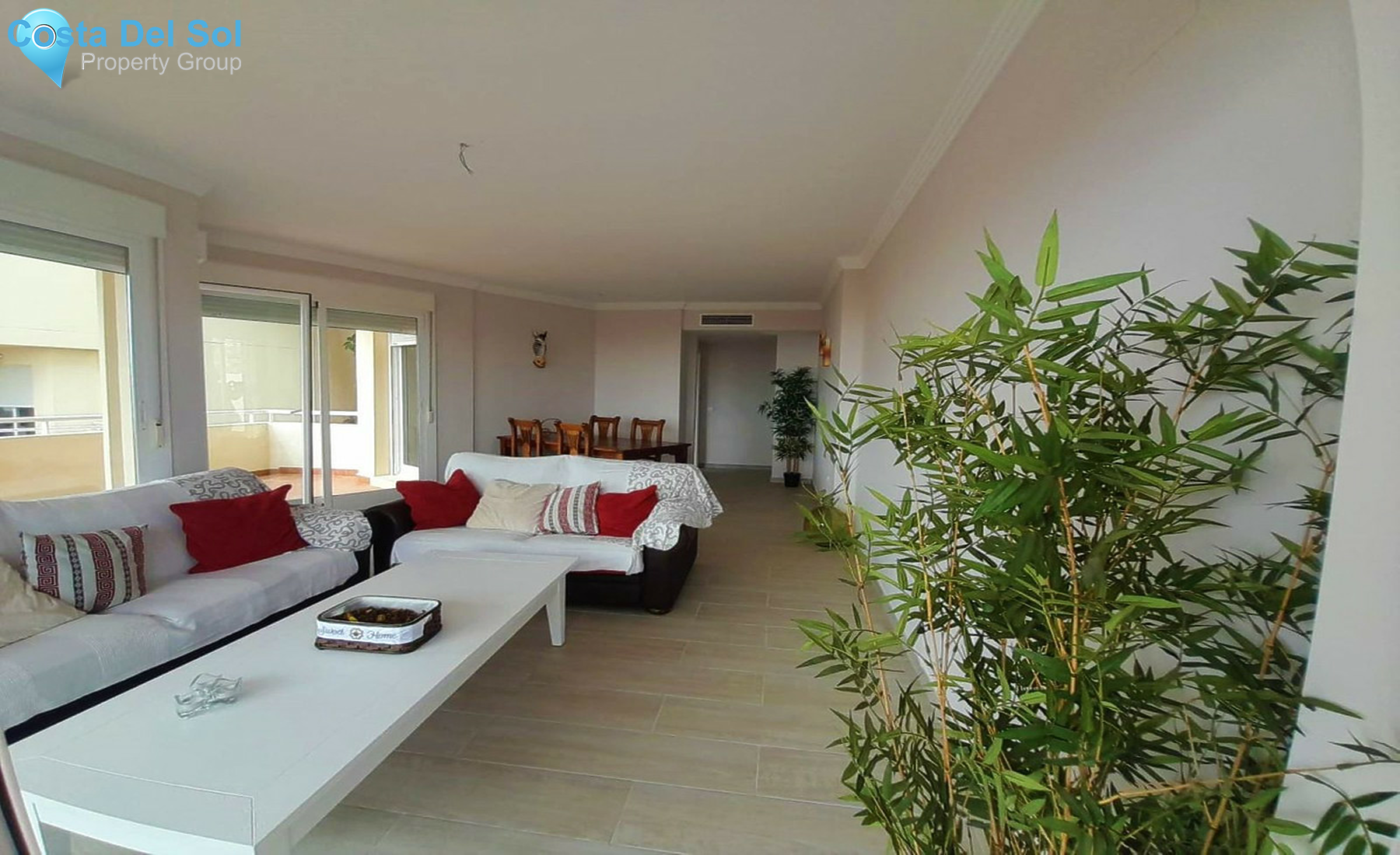 Middle Floor Apartment in Calahonda-1508768