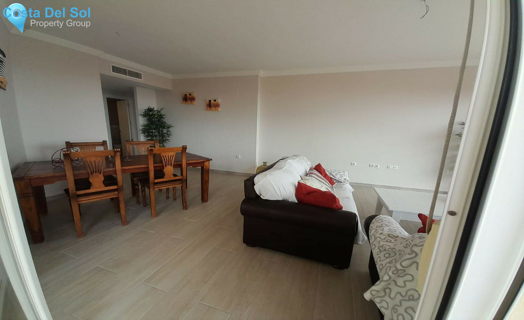 Middle Floor Apartment in Calahonda-1508769