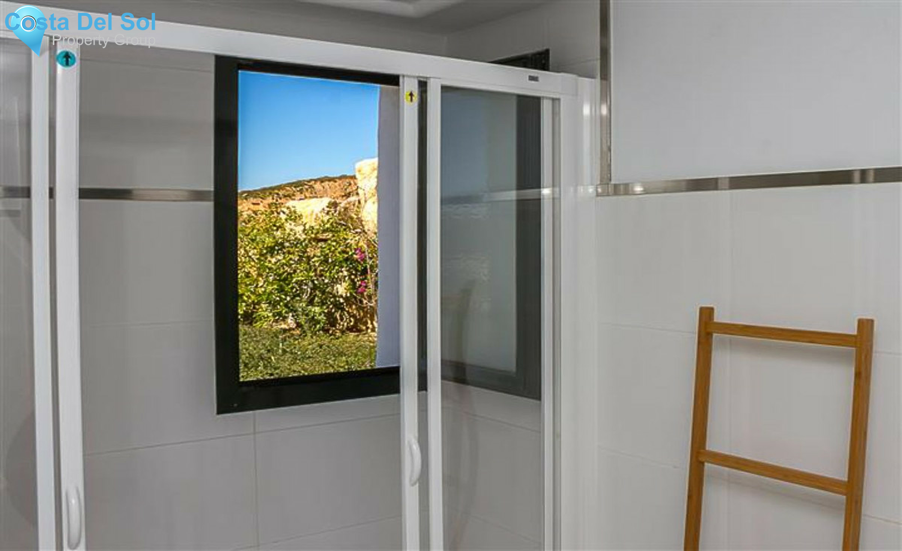 Ground Floor Apartment in Casares-1410360