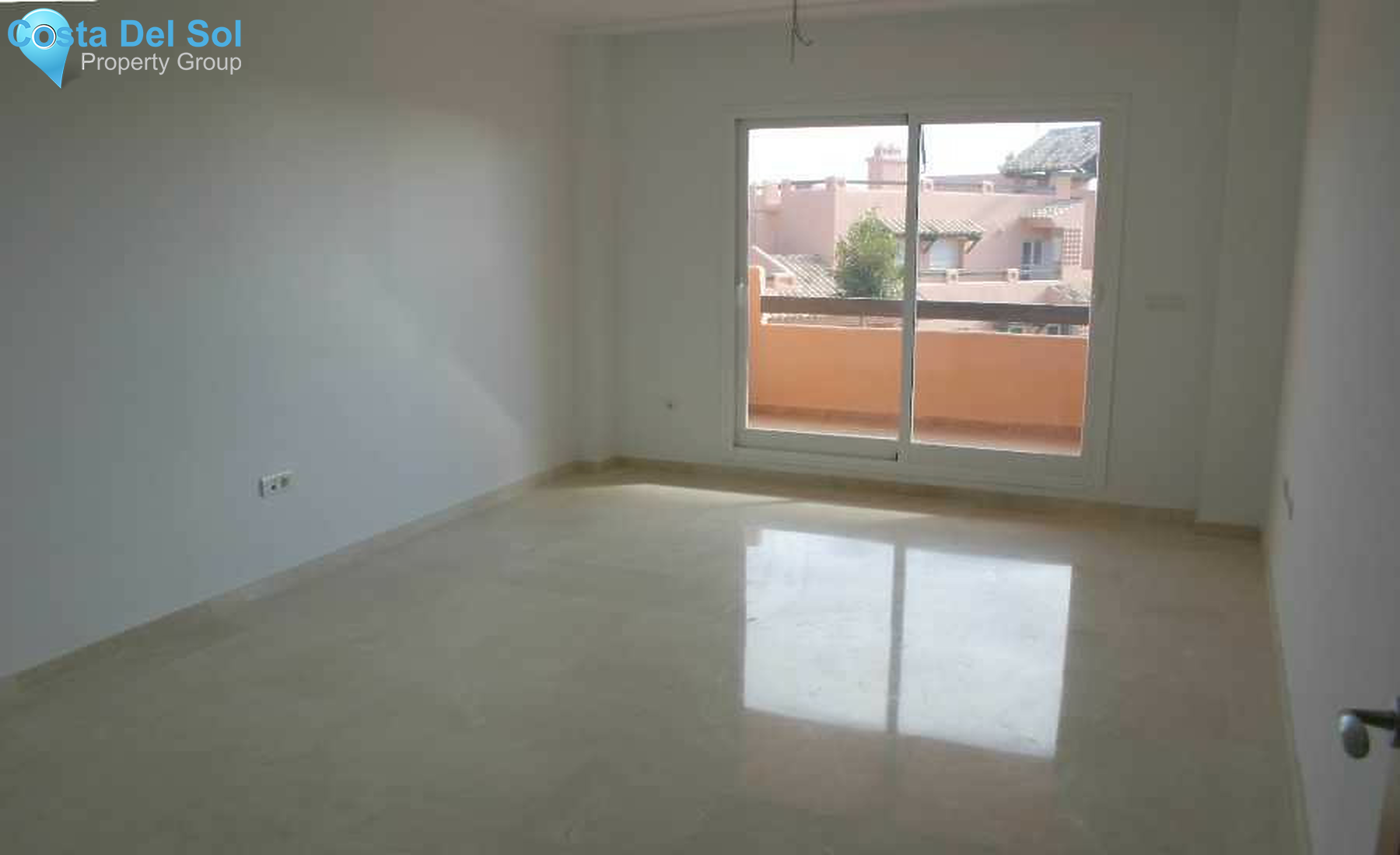 Ground Floor Apartment in Casares-1538642