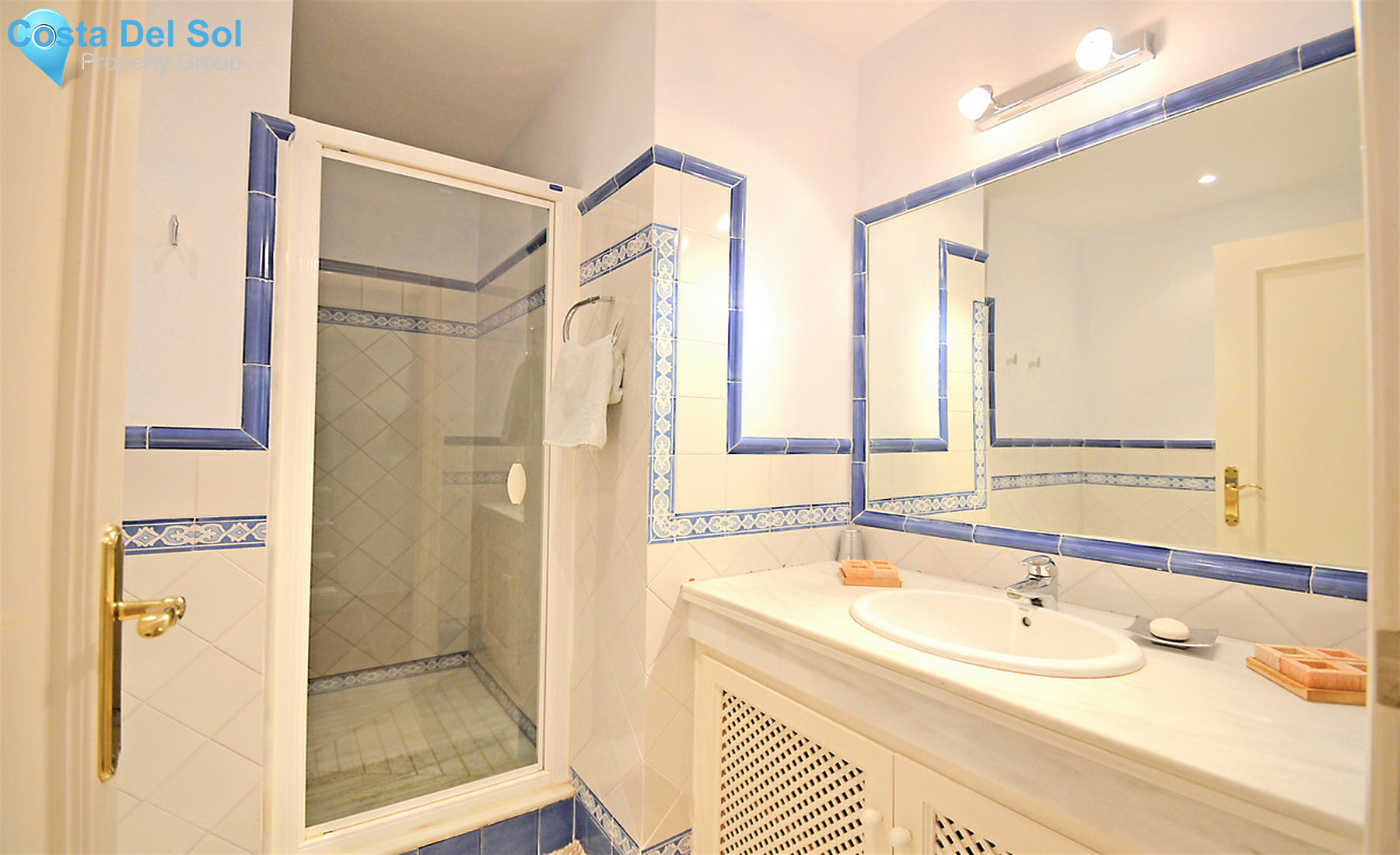 Ground Floor Apartment in Casares Playa