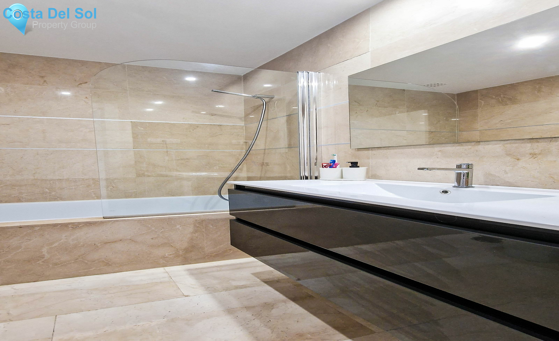 Ground Floor Apartment in Doña Julia-1485316