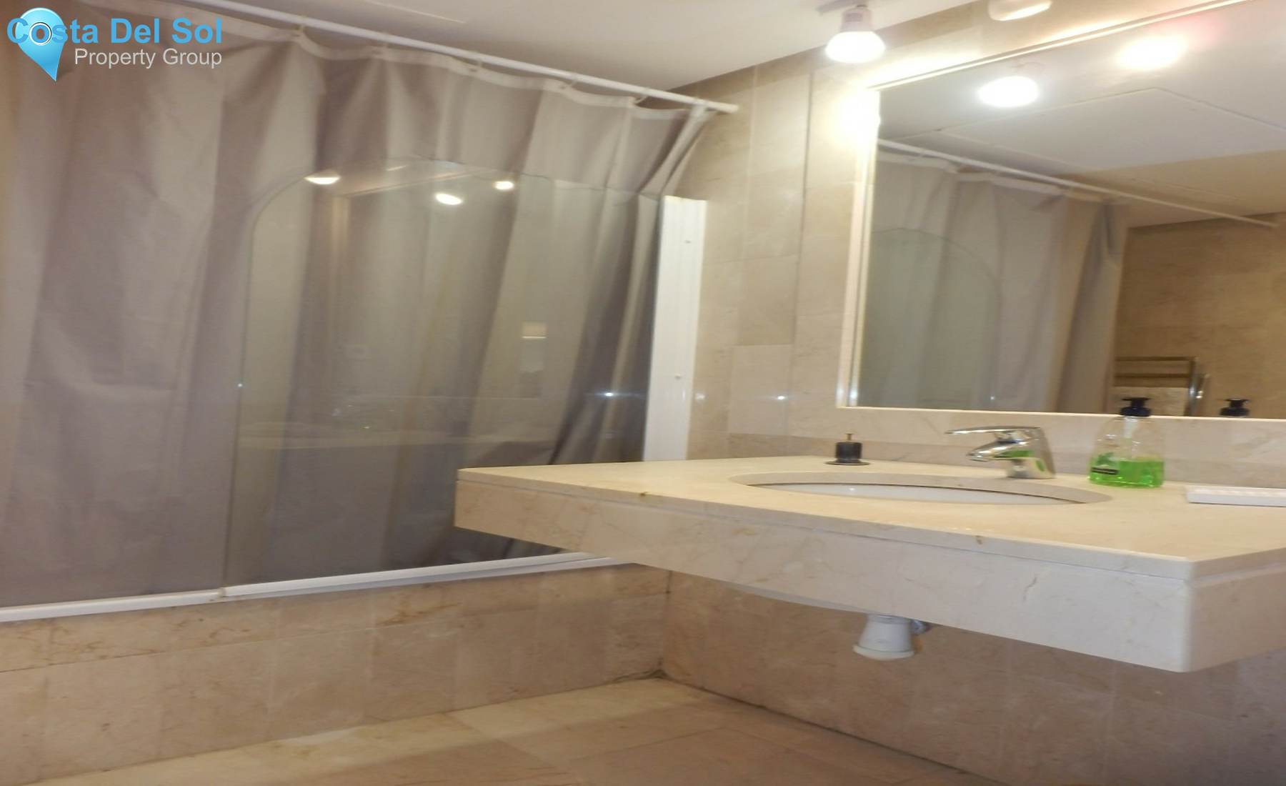 Ground Floor Apartment in El Presidente-1369615