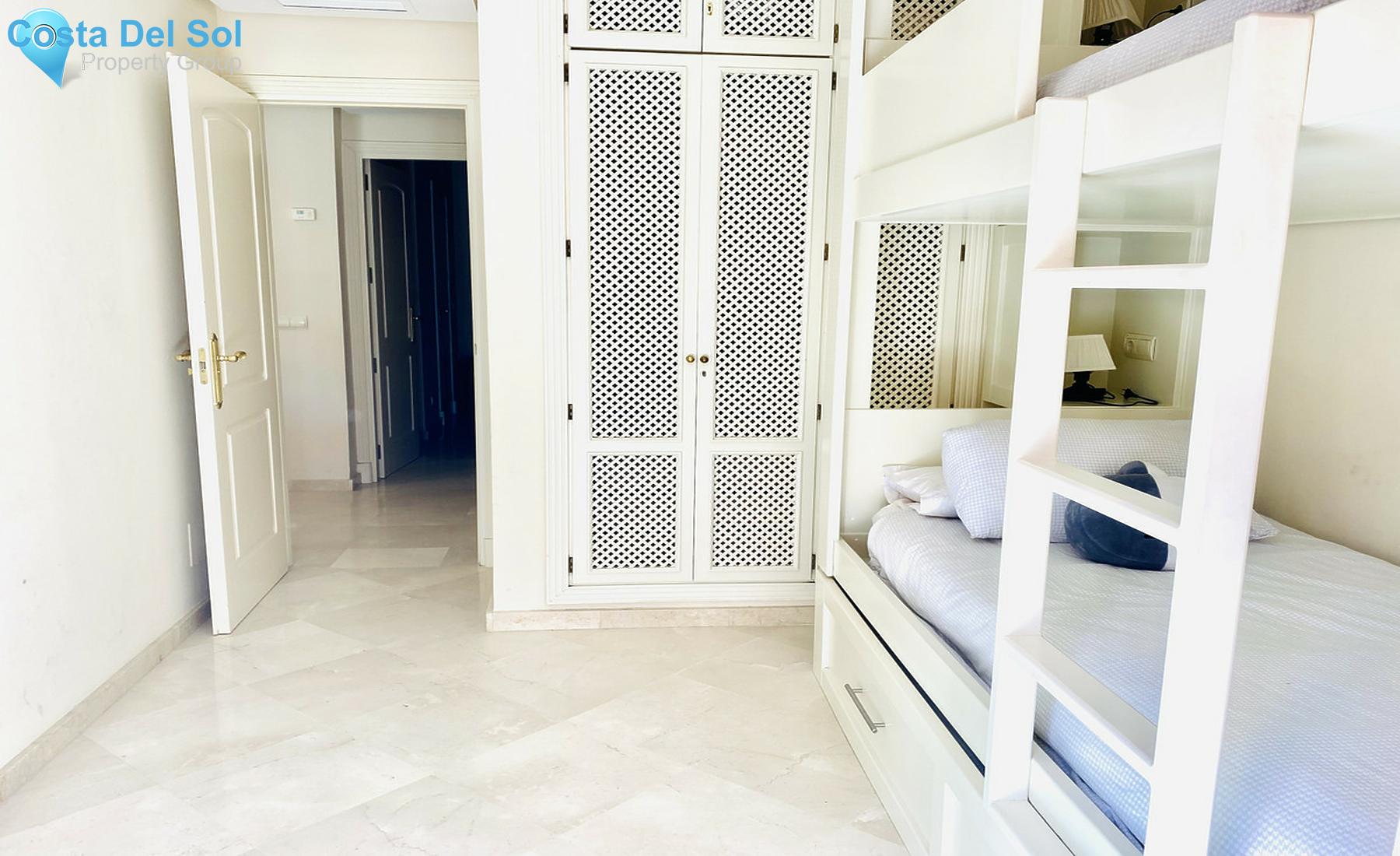 Ground Floor Apartment in Elviria-1291372