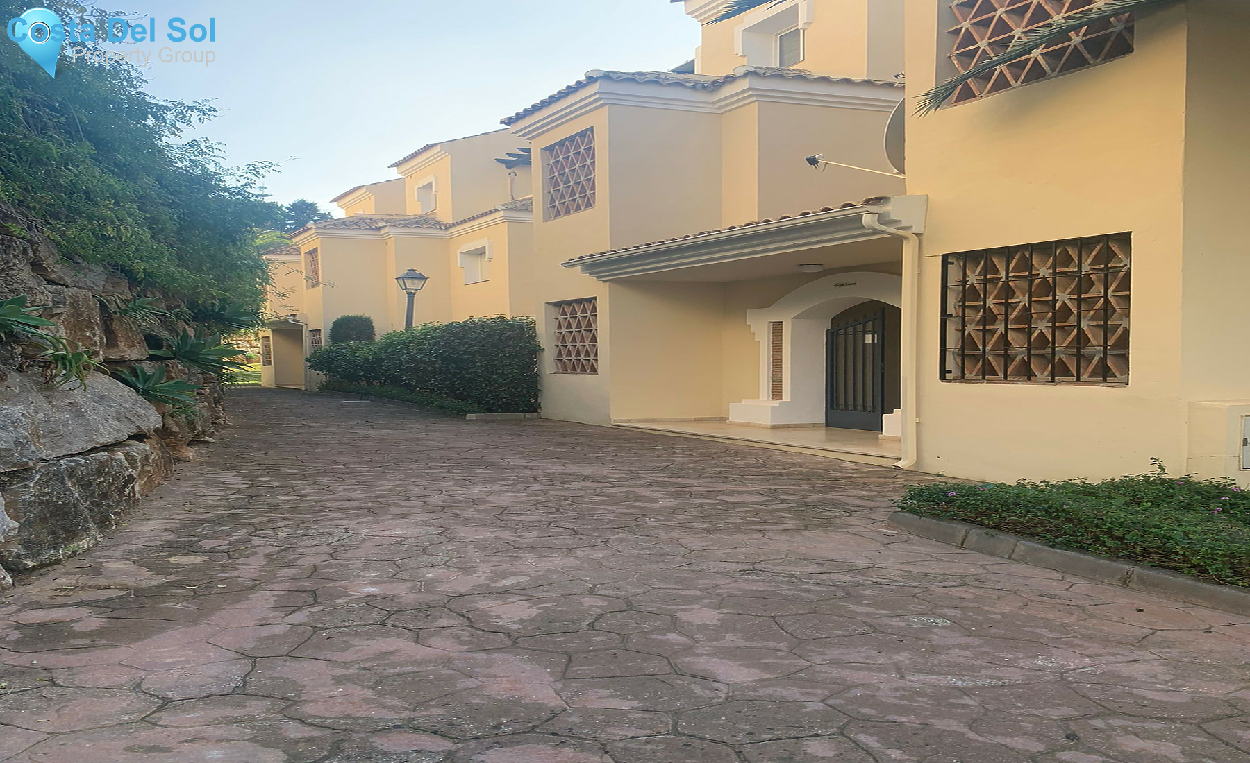 Ground Floor Apartment in Elviria-1311965