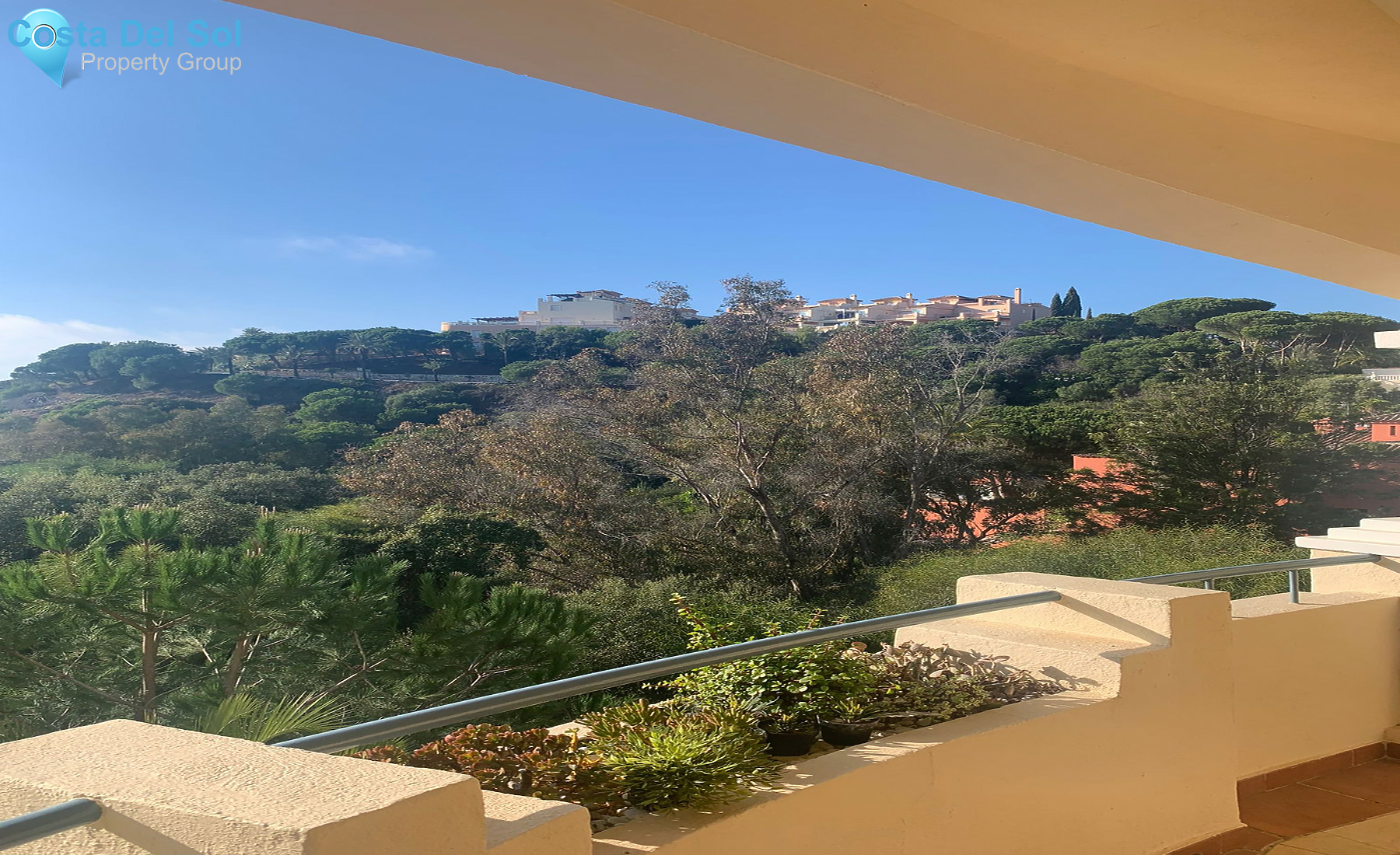 Ground Floor Apartment in Elviria-1311966