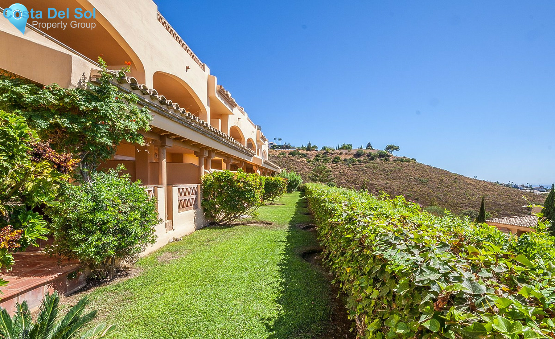 Ground Floor Apartment in Elviria-1407153