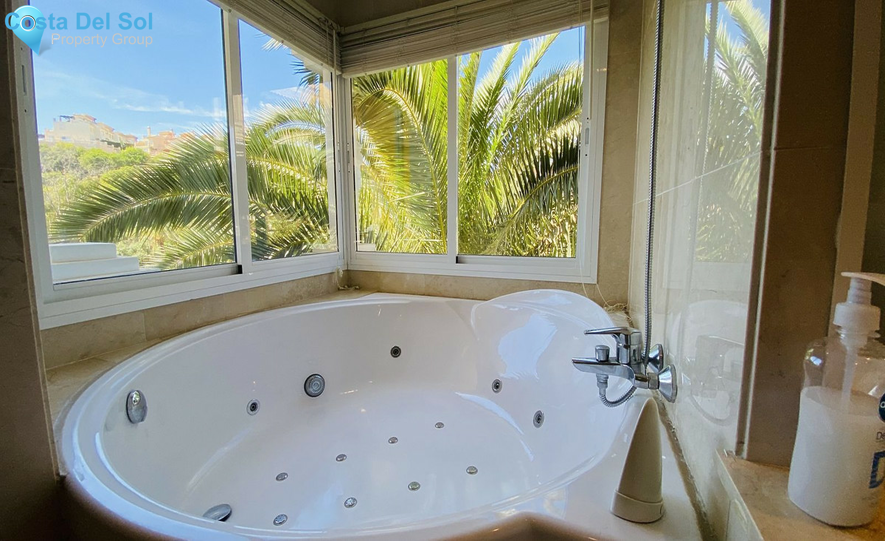 Ground Floor Apartment in Elviria-1409337