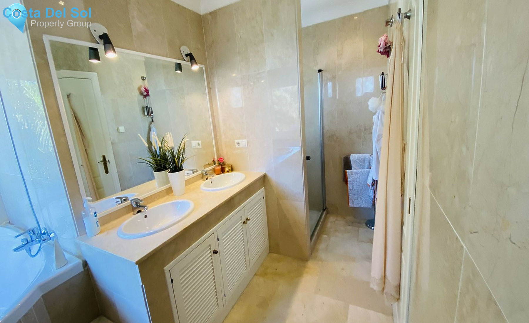 Ground Floor Apartment in Elviria-1409338