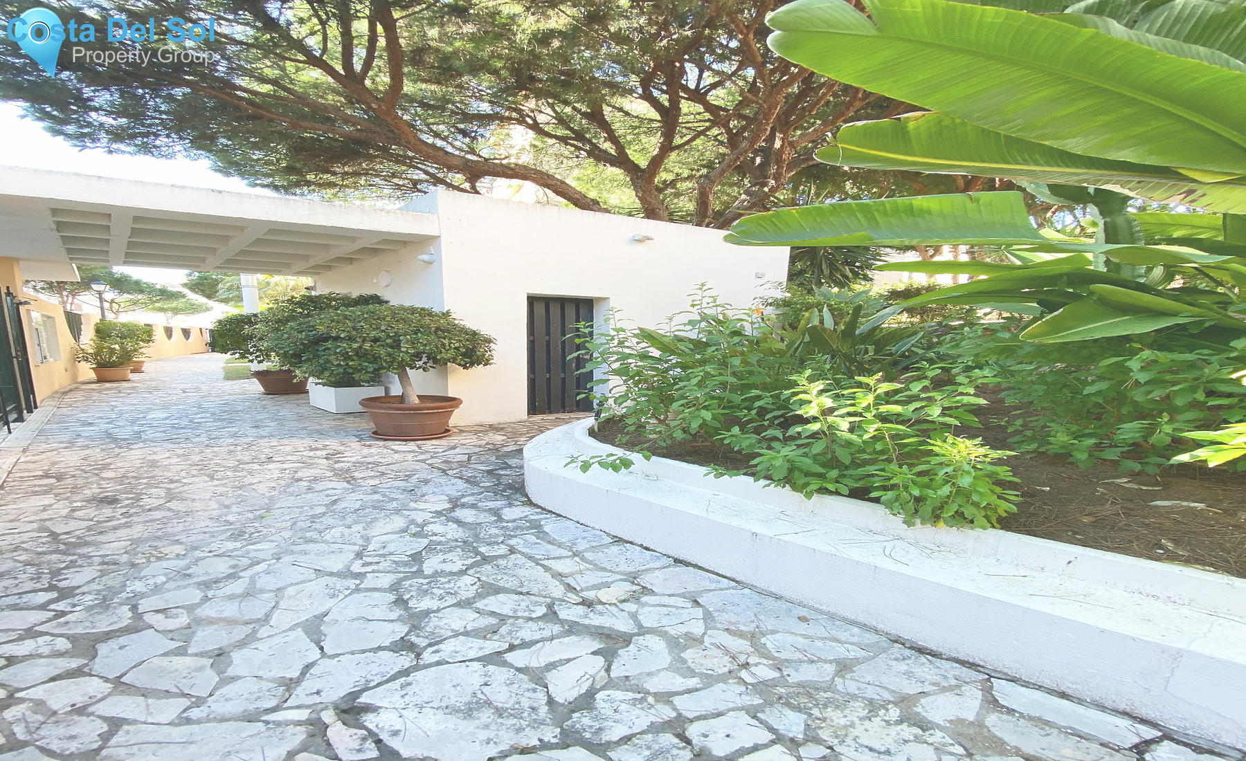 Ground Floor Apartment in Elviria-1192869