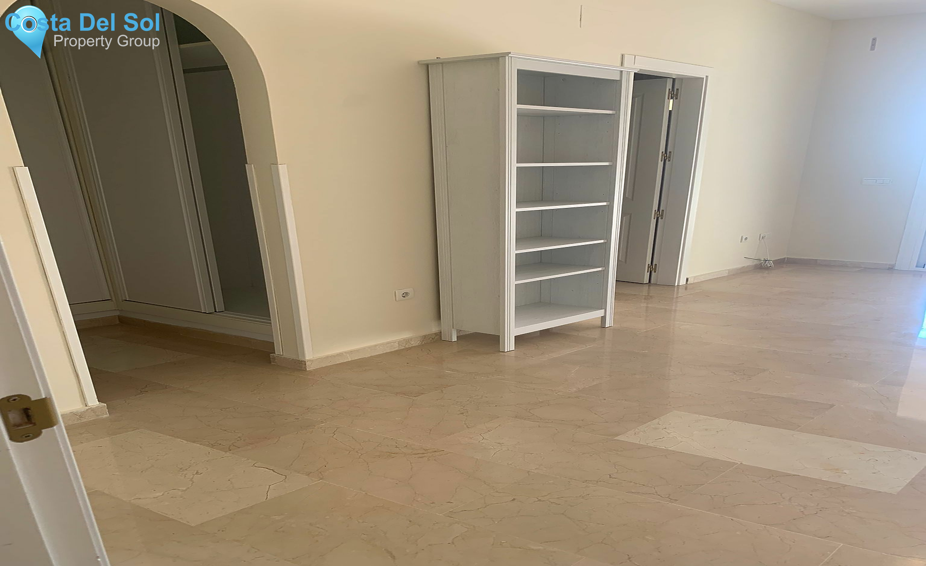 Ground Floor Apartment in Elviria-1201698