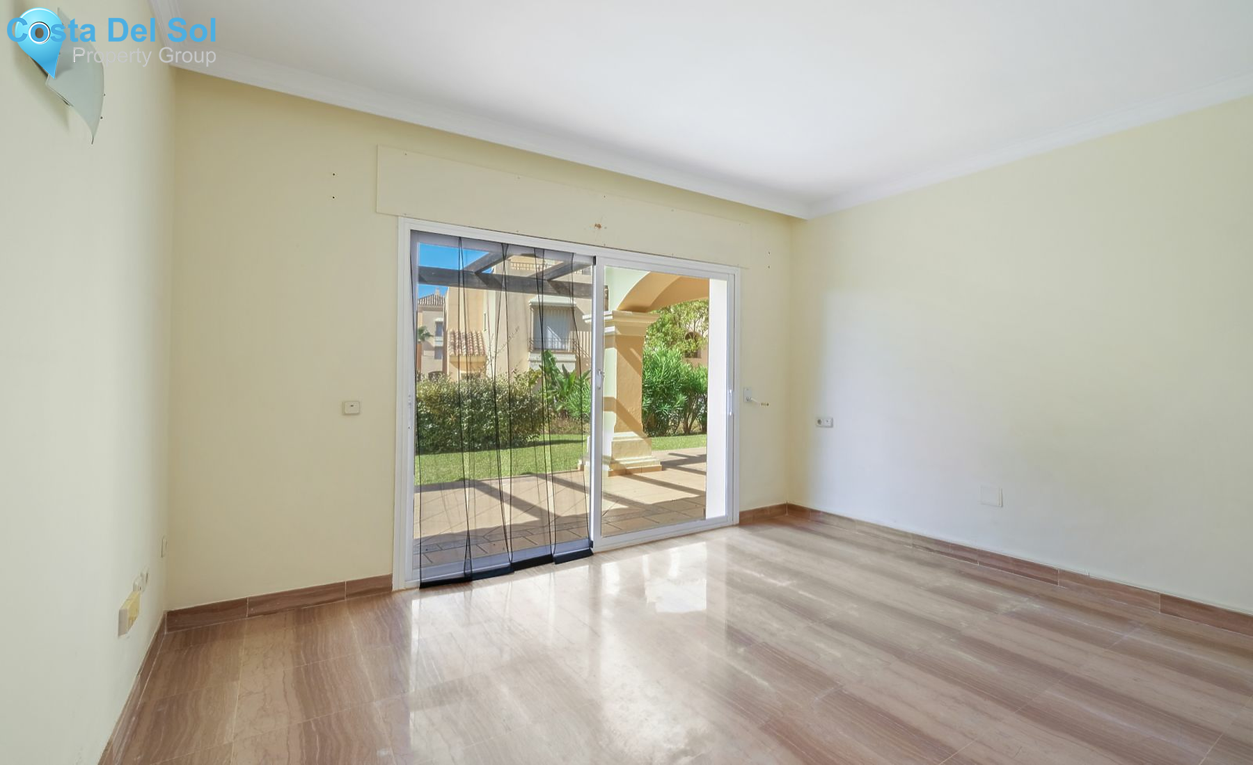 Ground Floor Apartment in Elviria-1427998