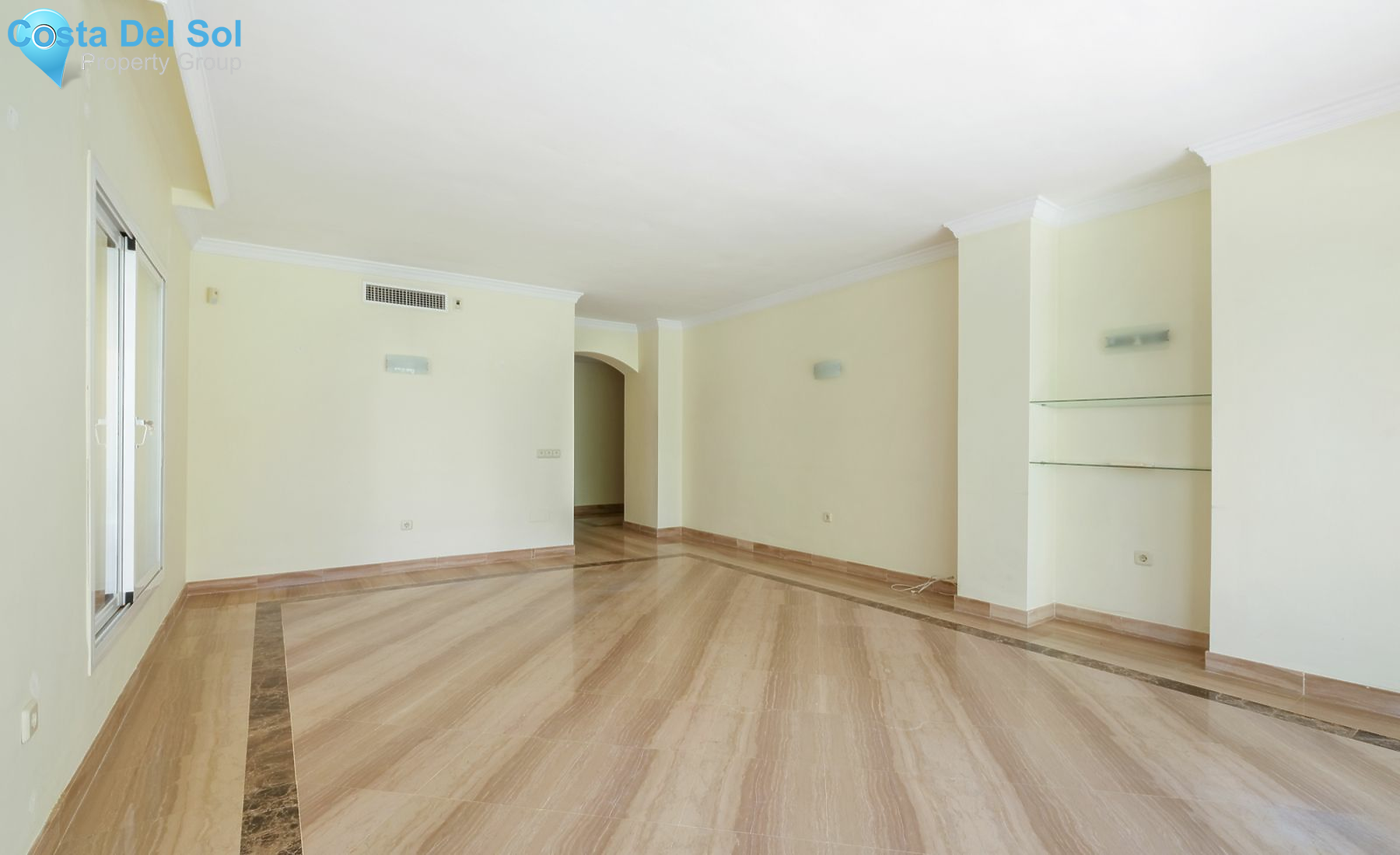 Ground Floor Apartment in Elviria-1428002