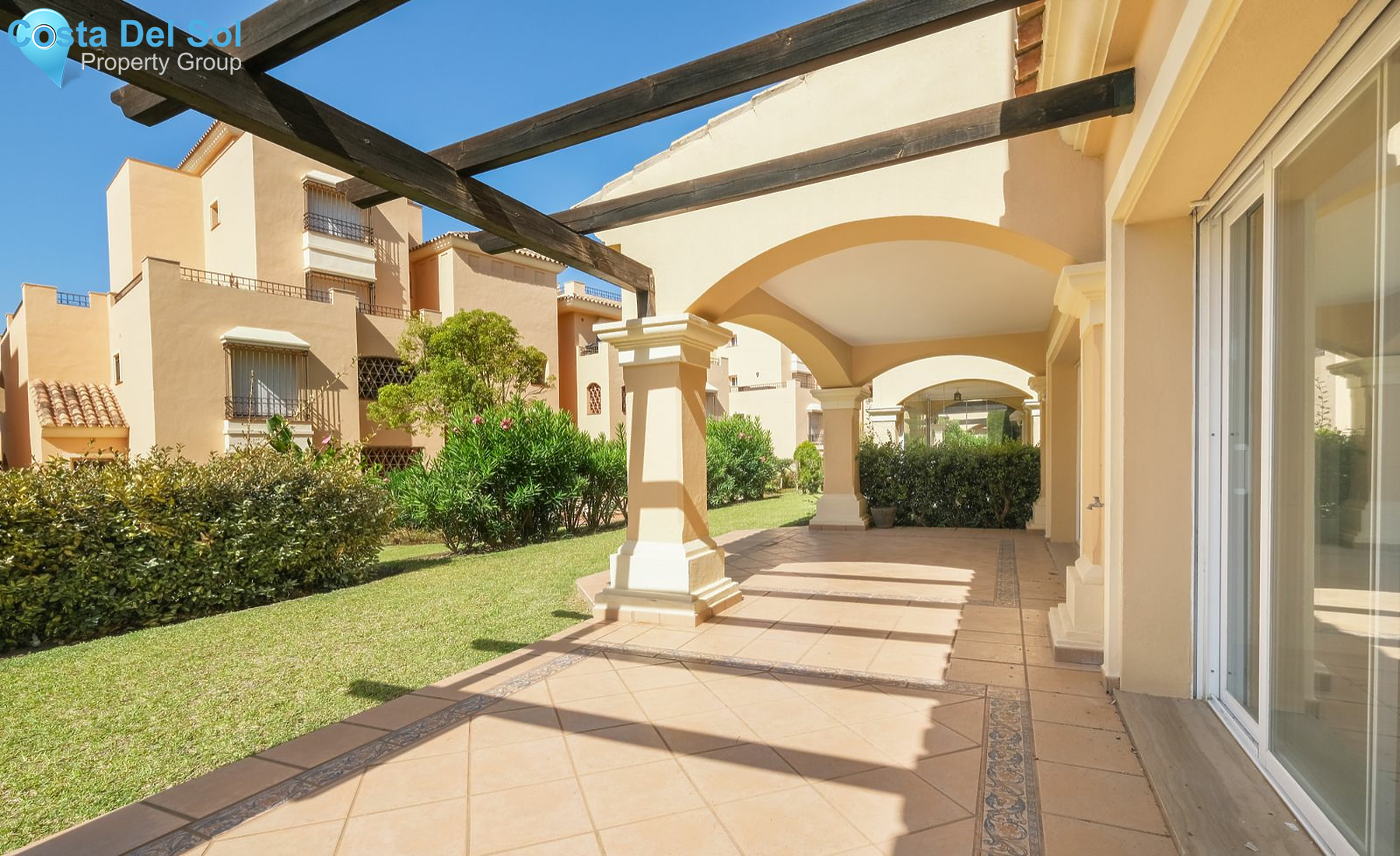 Ground Floor Apartment in Elviria-1428004