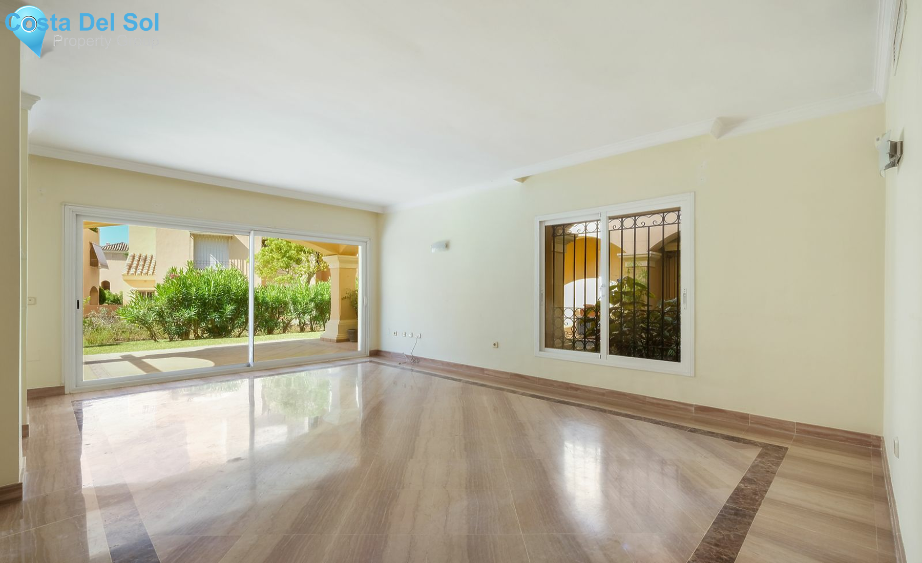 Ground Floor Apartment in Elviria-1427989