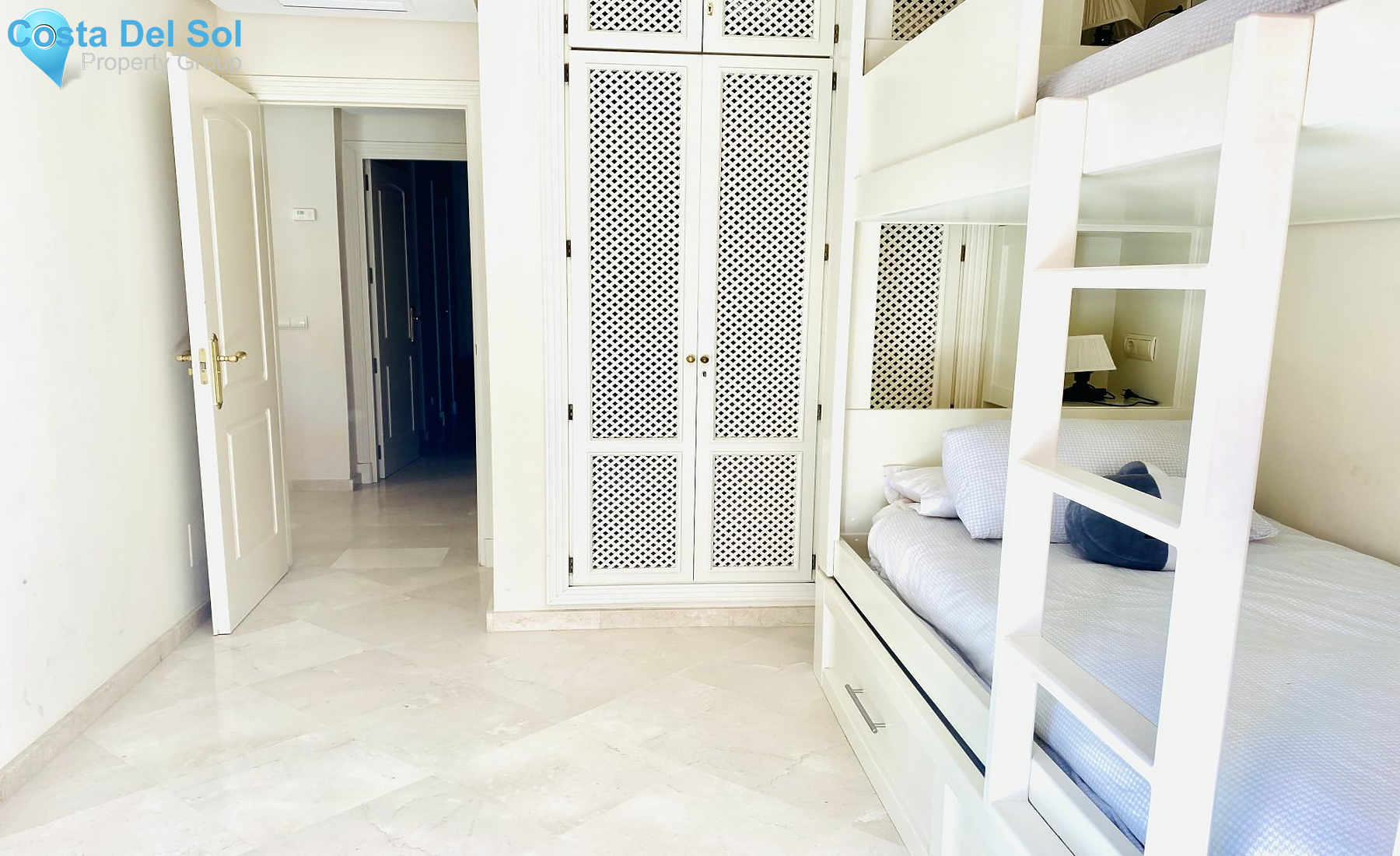 Ground Floor Apartment in Elviria-1445802