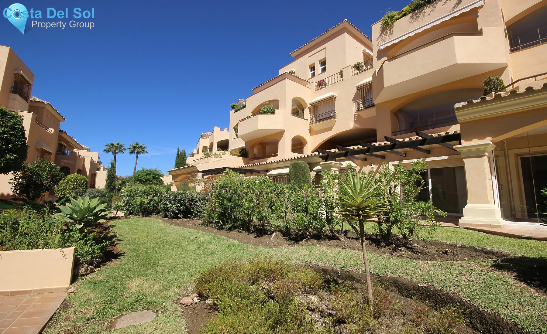 Ground Floor Apartment in Elviria-1447152