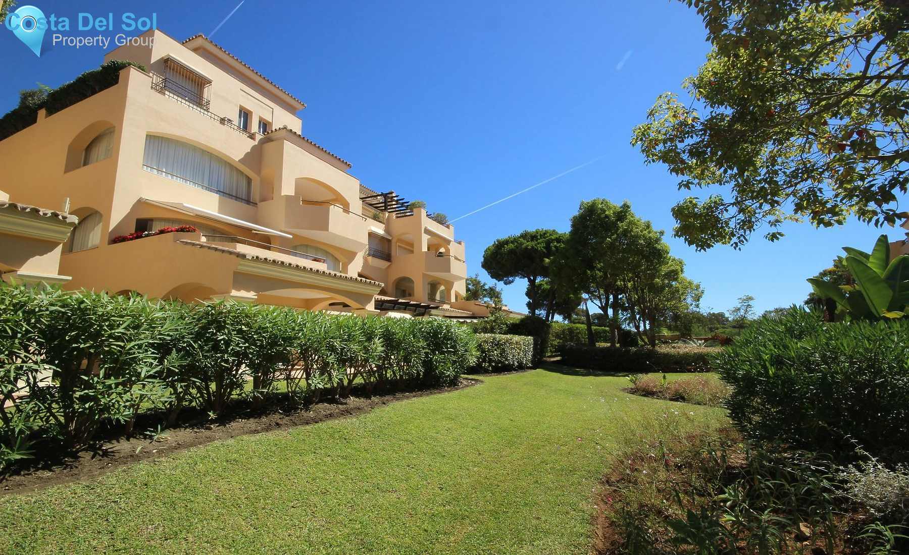 Ground Floor Apartment in Elviria-1447155