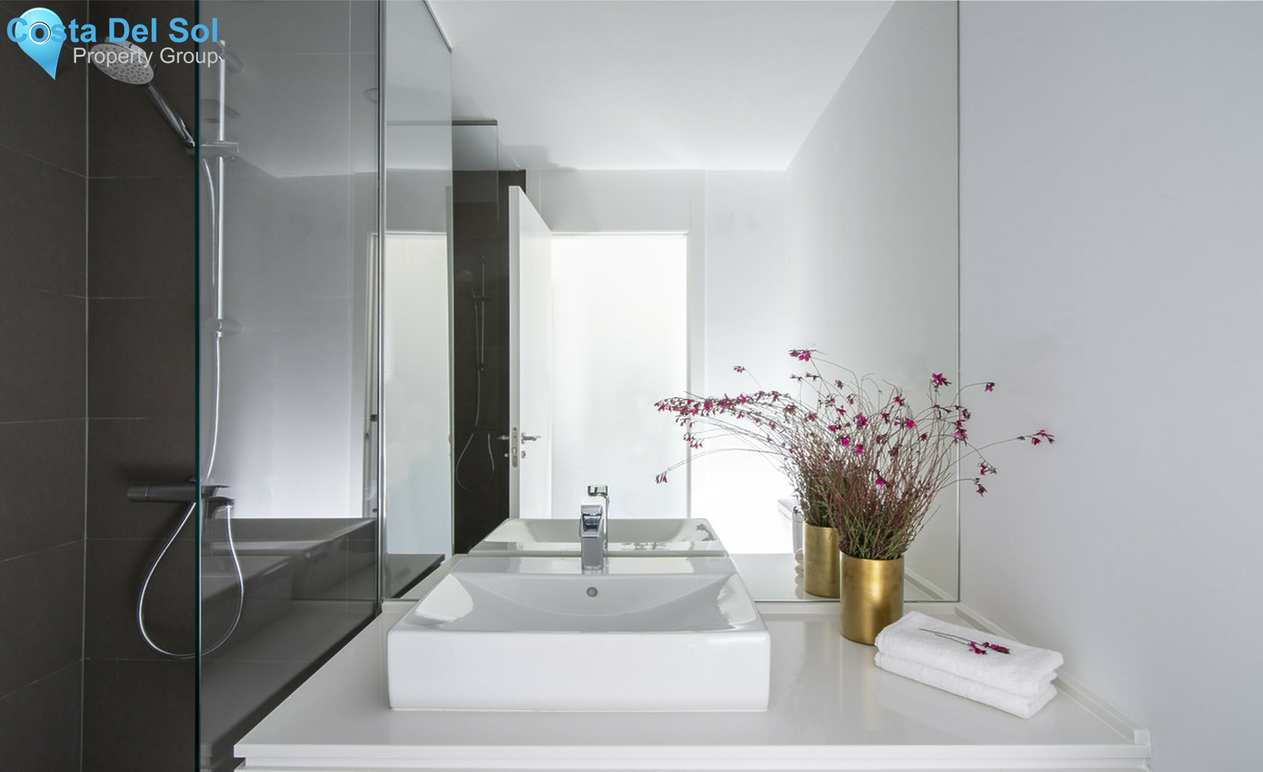 Ground Floor Apartment in Estepona-1254138