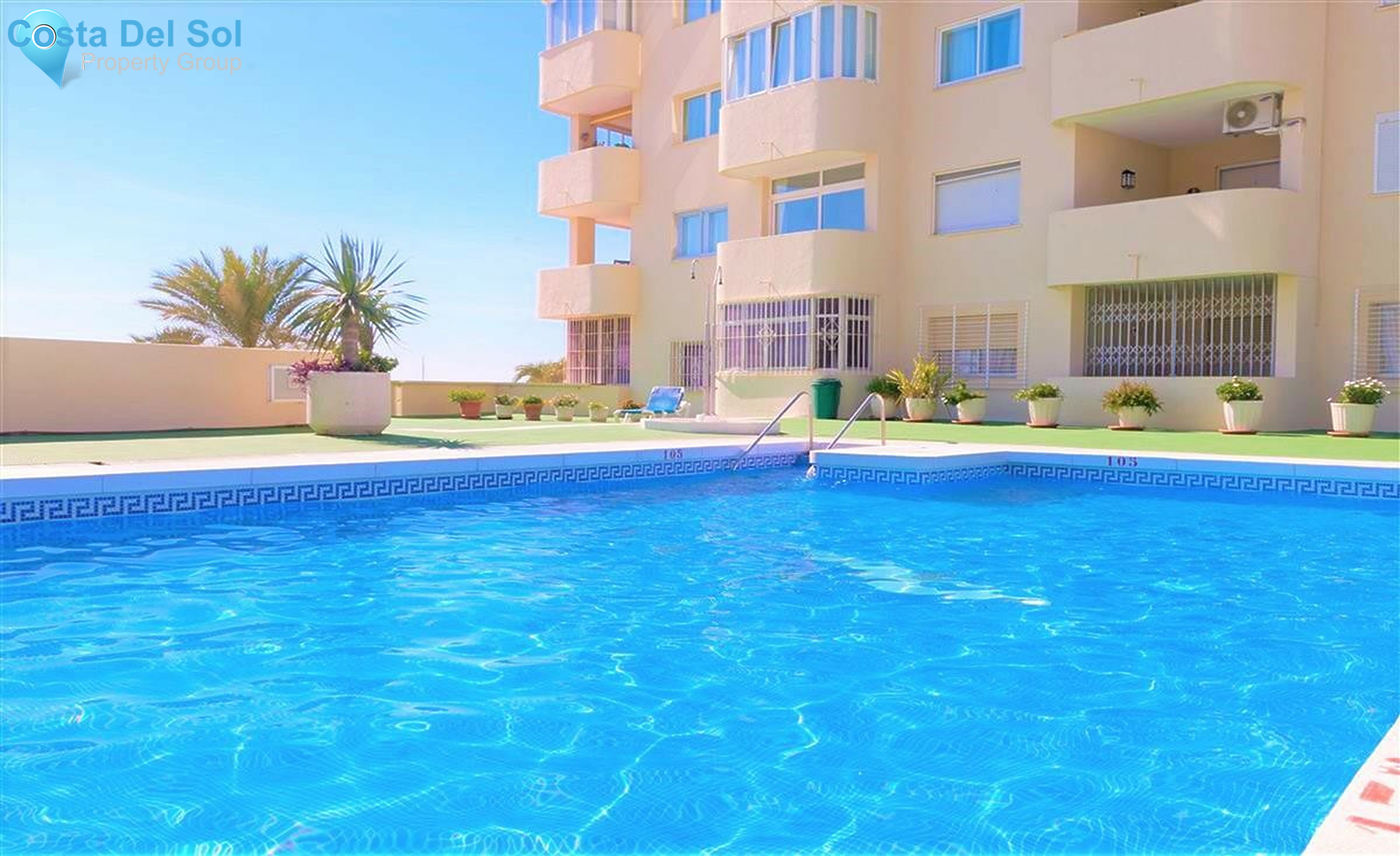 Ground Floor Apartment in Estepona-1300934