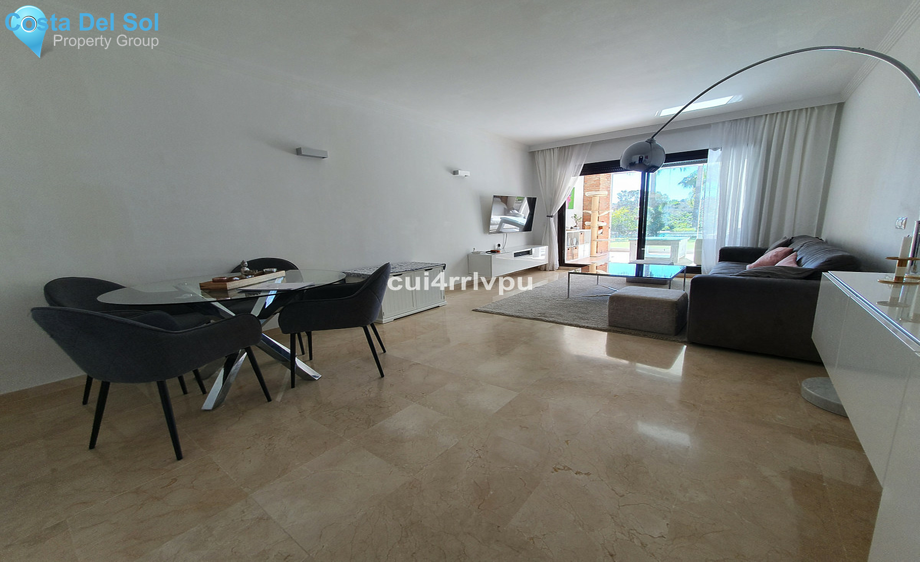 Ground Floor Apartment in Estepona-1331115