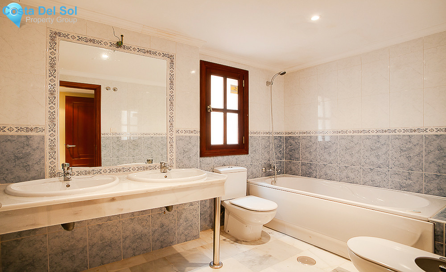 Ground Floor Apartment in Estepona-1335082