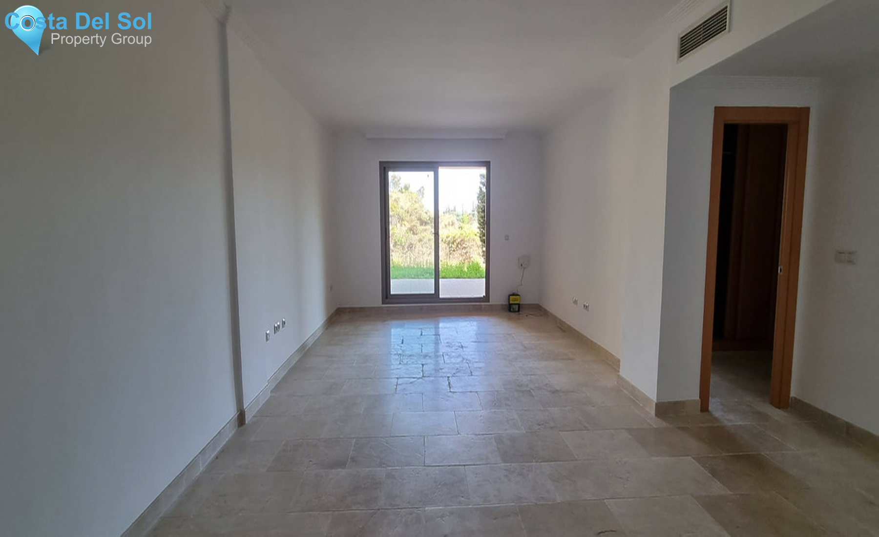 Ground Floor Apartment in Estepona-1353230