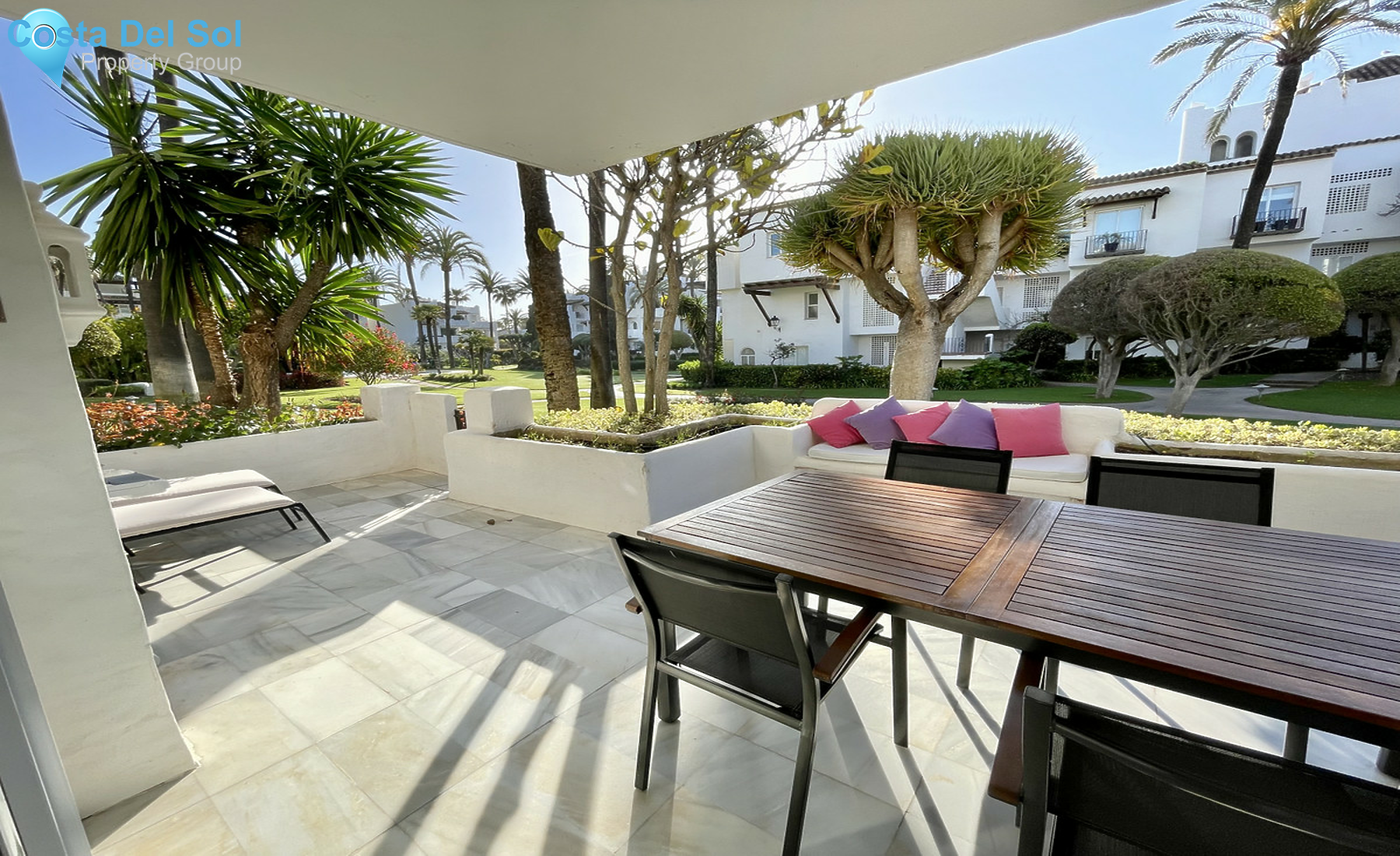 Ground Floor Apartment in Estepona-1372176