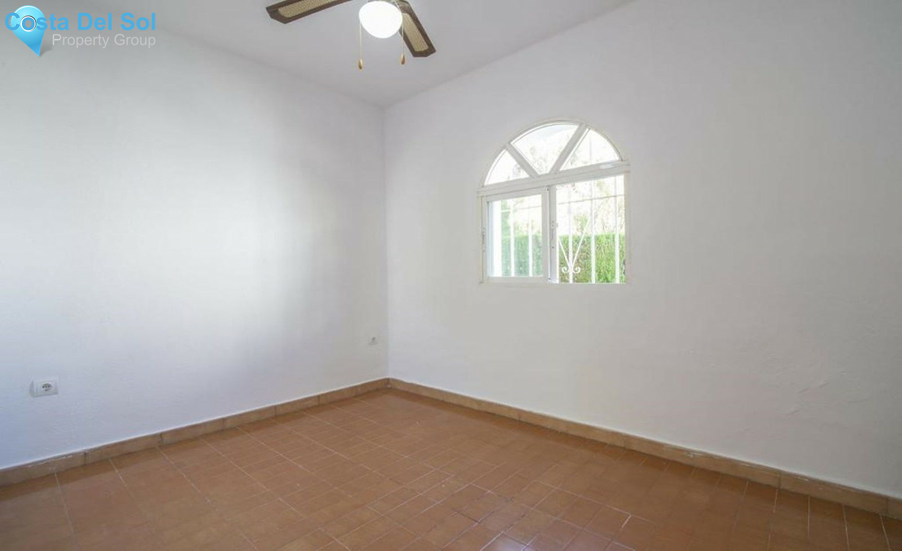 Ground Floor Apartment in Estepona-1402837