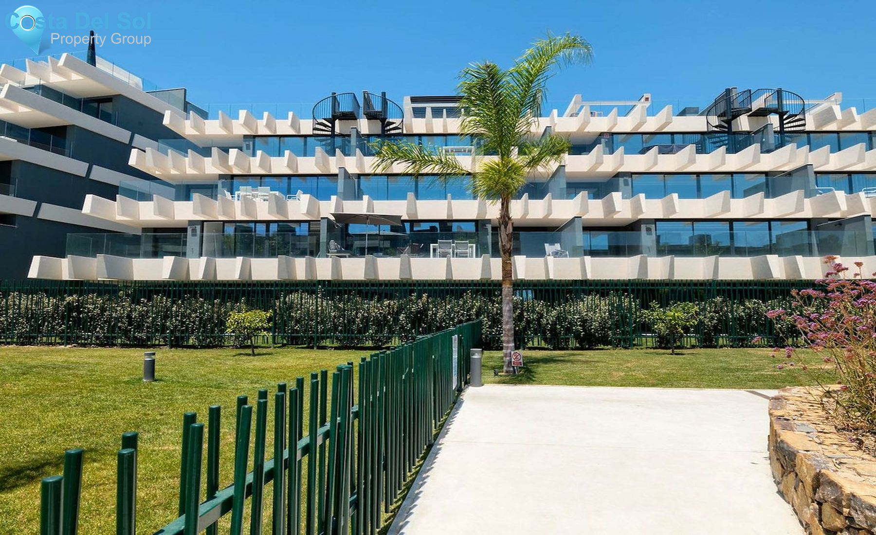Ground Floor Apartment in Estepona-1404358