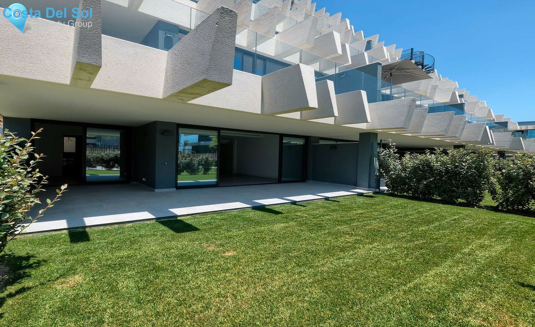 Ground Floor Apartment in Estepona-1404367