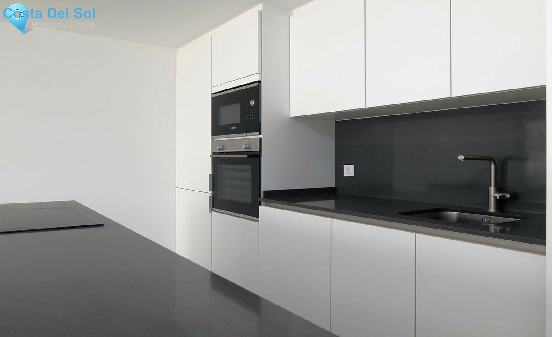 Ground Floor Apartment in Estepona-1404375