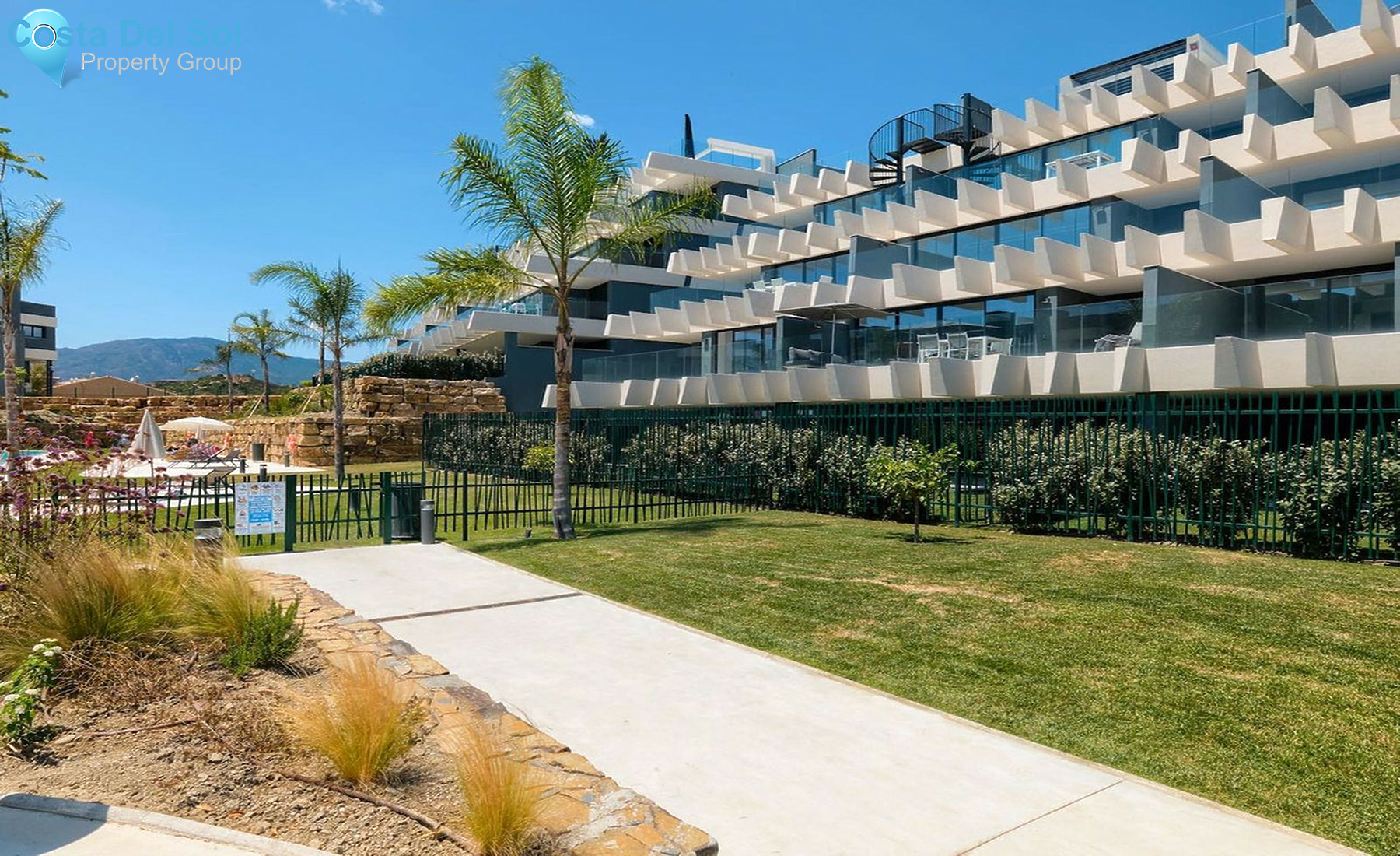 Ground Floor Apartment in Estepona-1404366