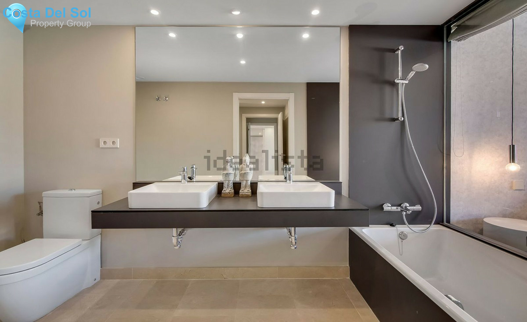 Ground Floor Apartment in Estepona-1405206